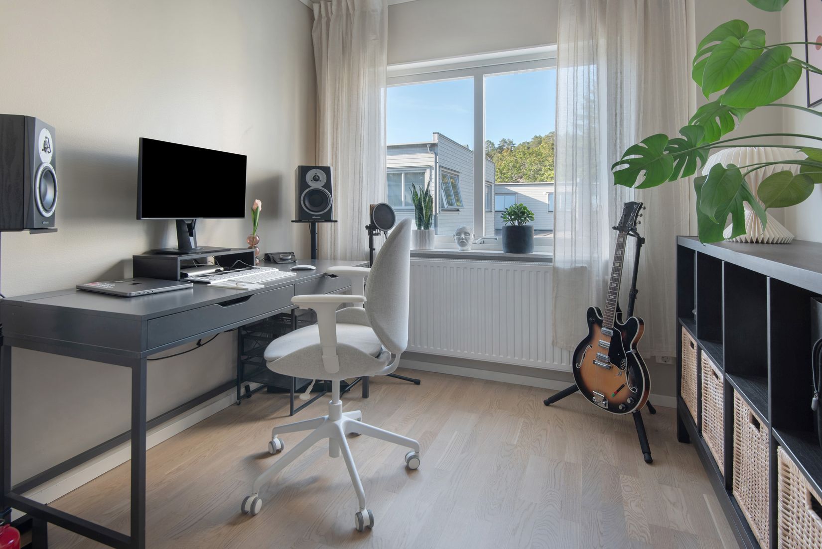 Bostadsrätt, Radhus, Plåtslagarvägen 4, Mörtnäs, Värmdö