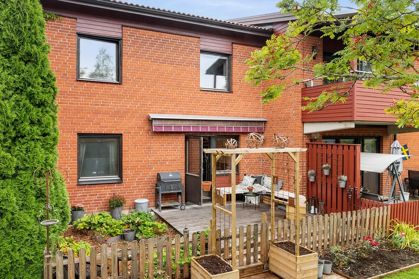 Radhus, Vangsbyvägen 86, Vänge, Uppsala