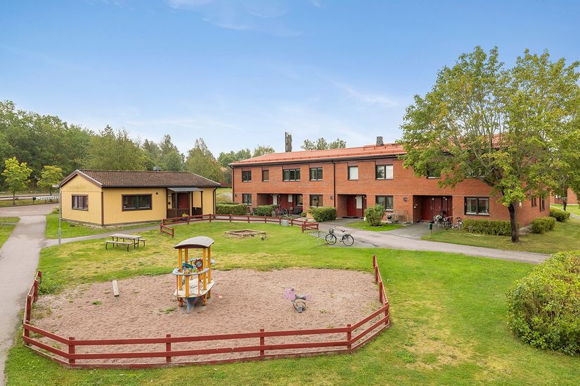 Radhus, Vangsbyvägen 86, Vänge, Uppsala