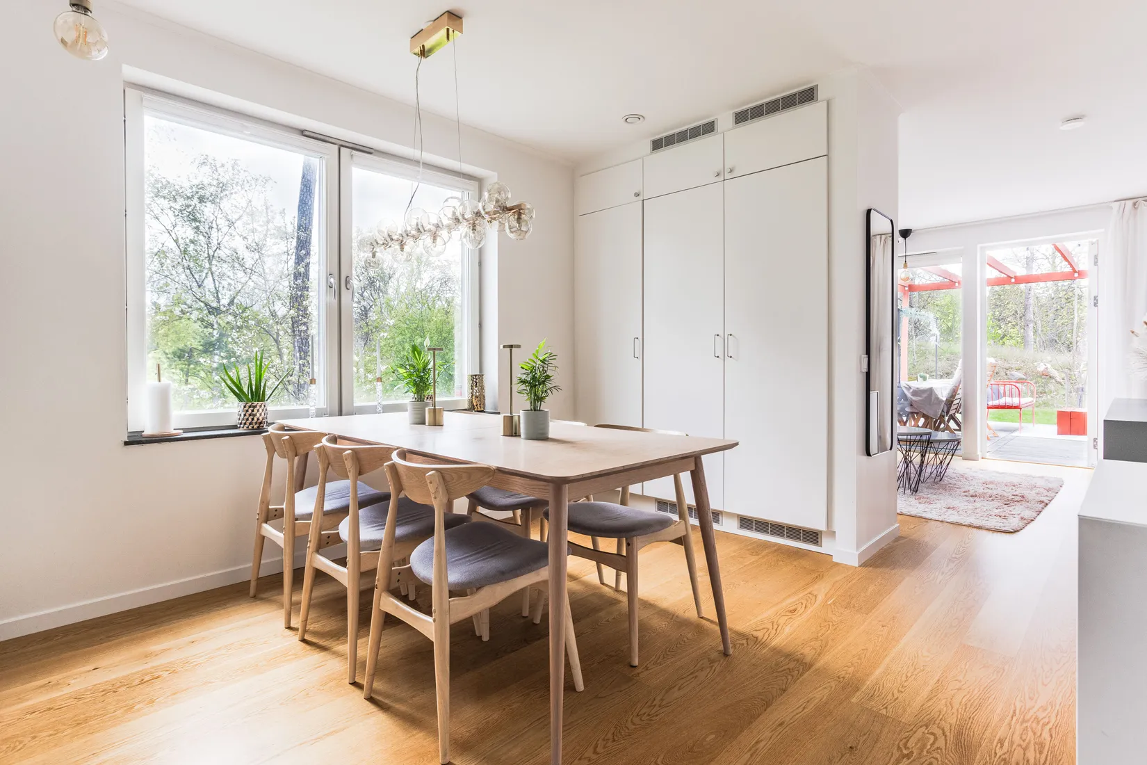 Bostadsrätt, Radhus, Rådans gårdsväg 60, Silverdal, Sollentuna