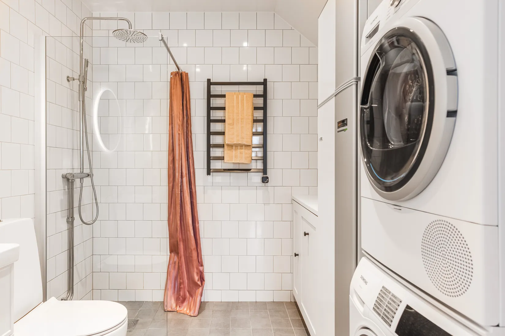 Bostadsrätt, Radhus, Rådans gårdsväg 60, Silverdal, Sollentuna