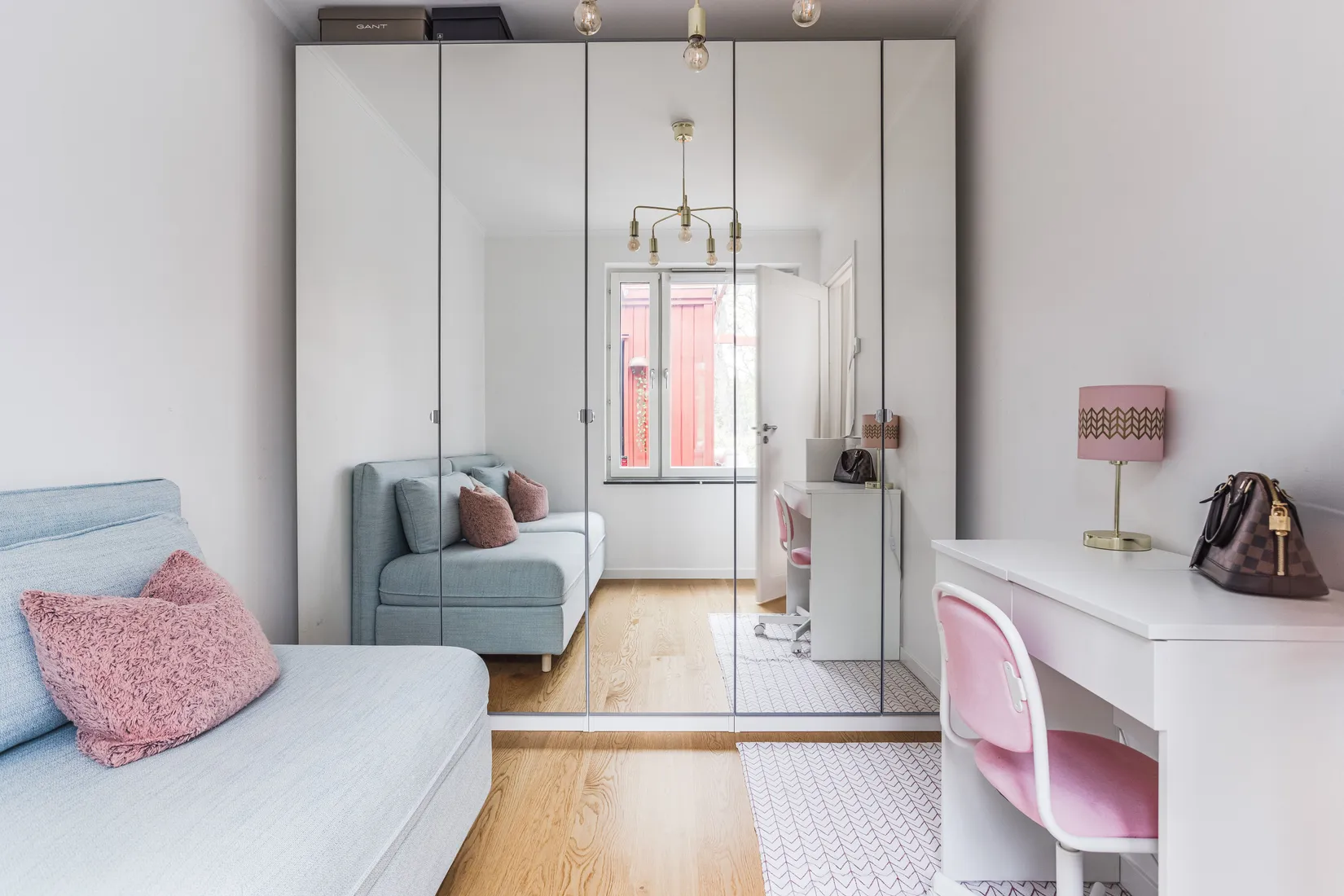 Bostadsrätt, Radhus, Rådans gårdsväg 60, Silverdal, Sollentuna