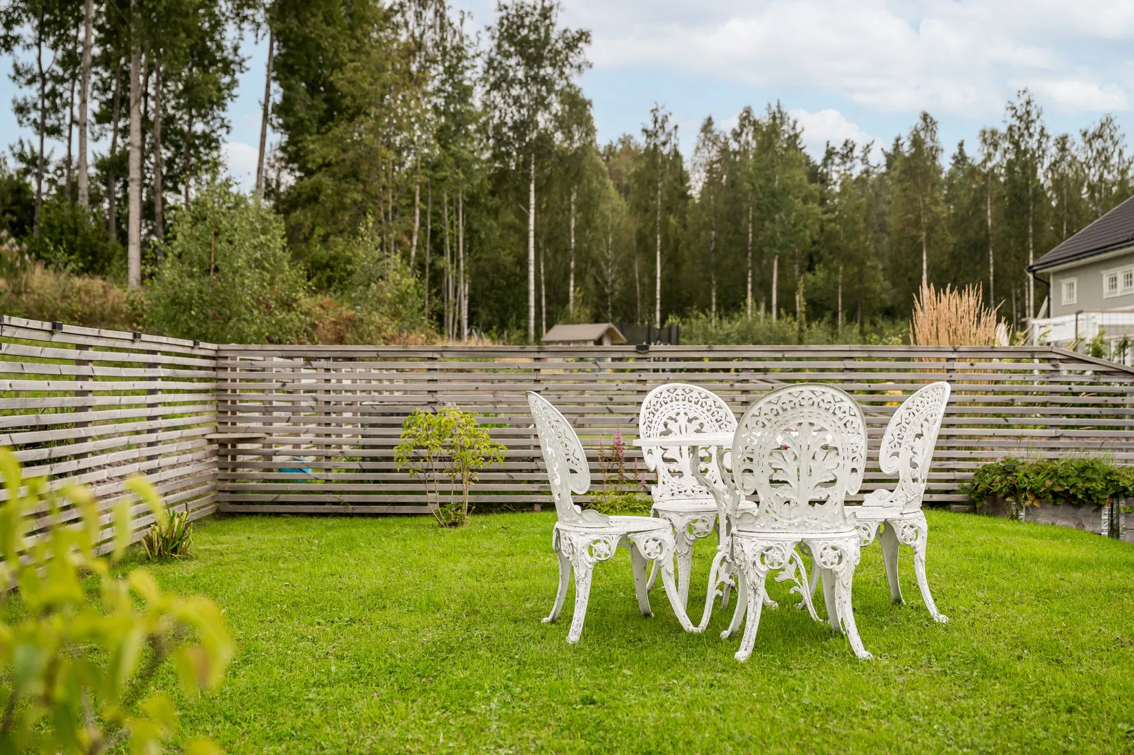 Villa, Radhus, Ängskällevägen 9, Kil