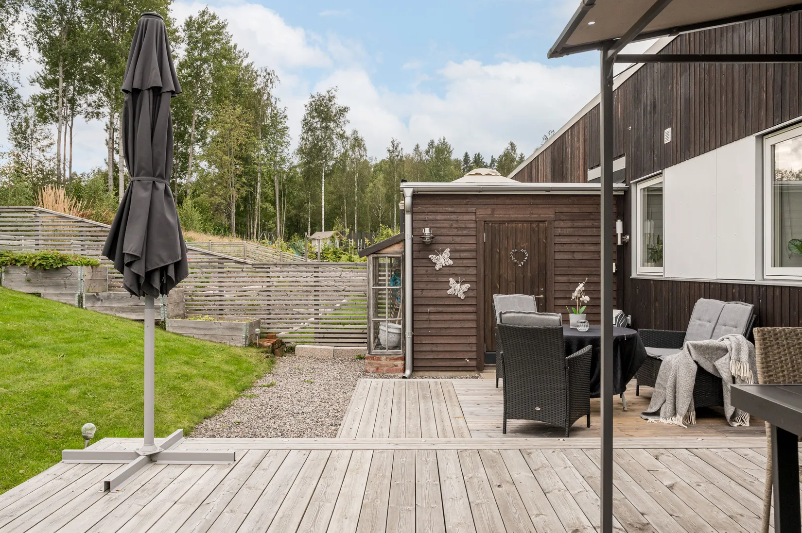 Villa, Radhus, Ängskällevägen 9, Kil