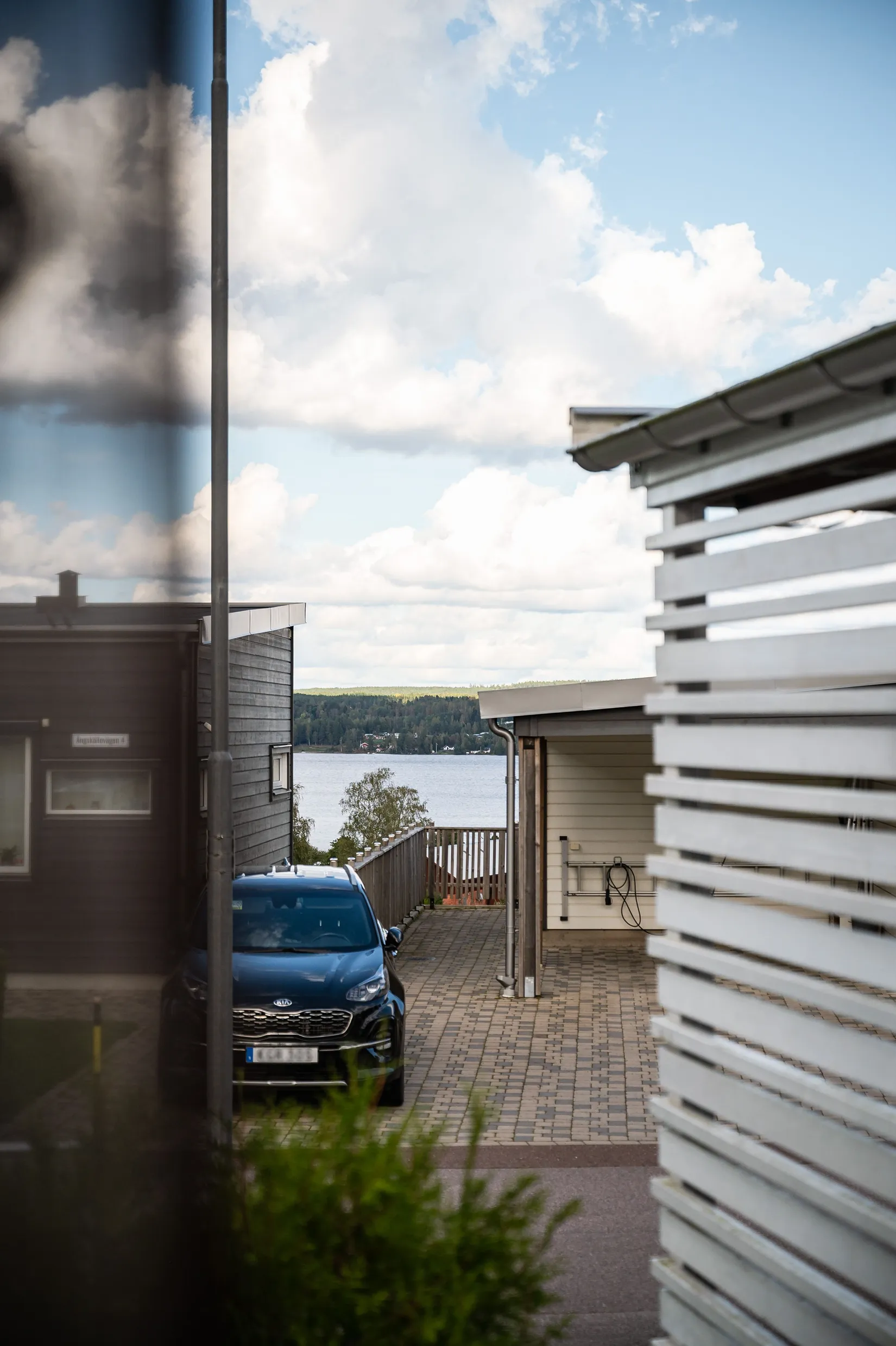 Villa, Radhus, Ängskällevägen 9, Kil