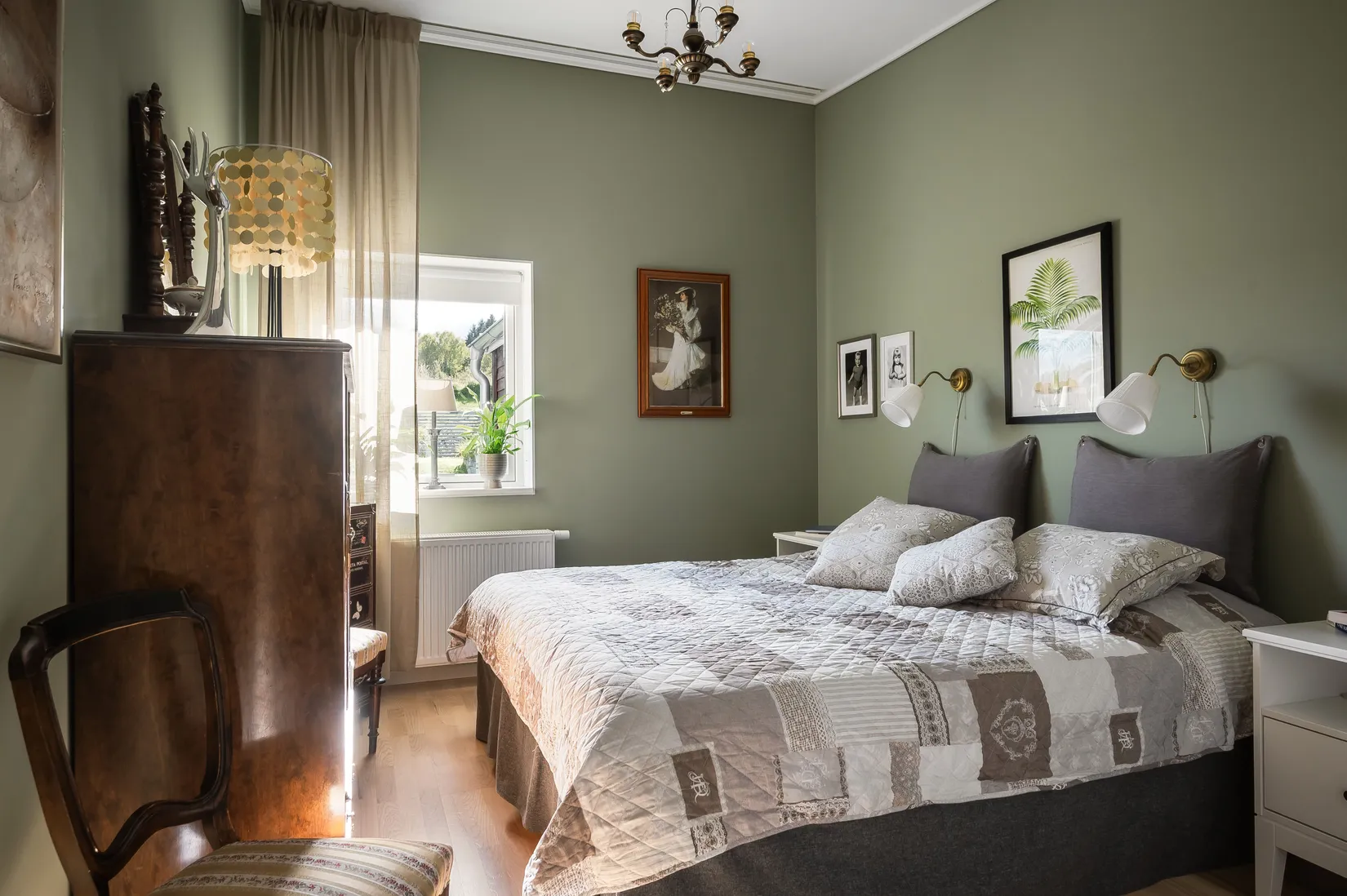 Villa, Radhus, Ängskällevägen 9, Kil