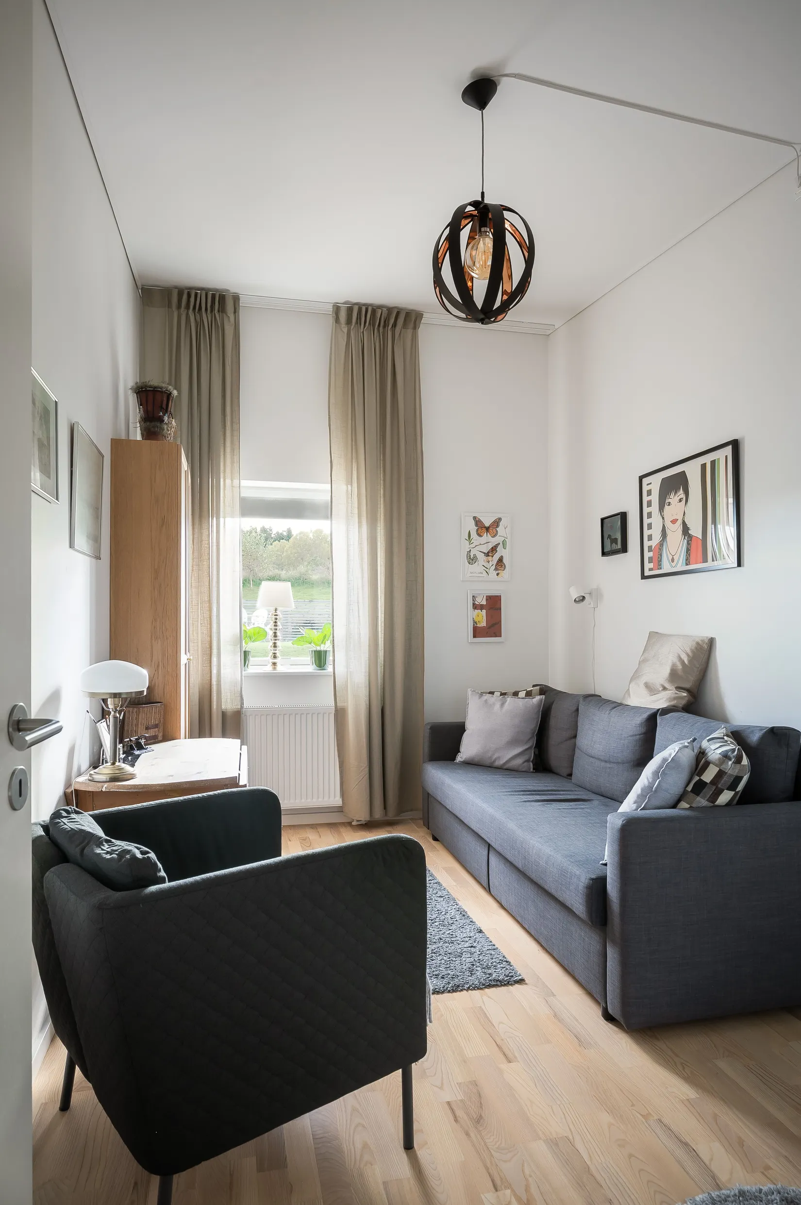 Villa, Radhus, Ängskällevägen 9, Kil