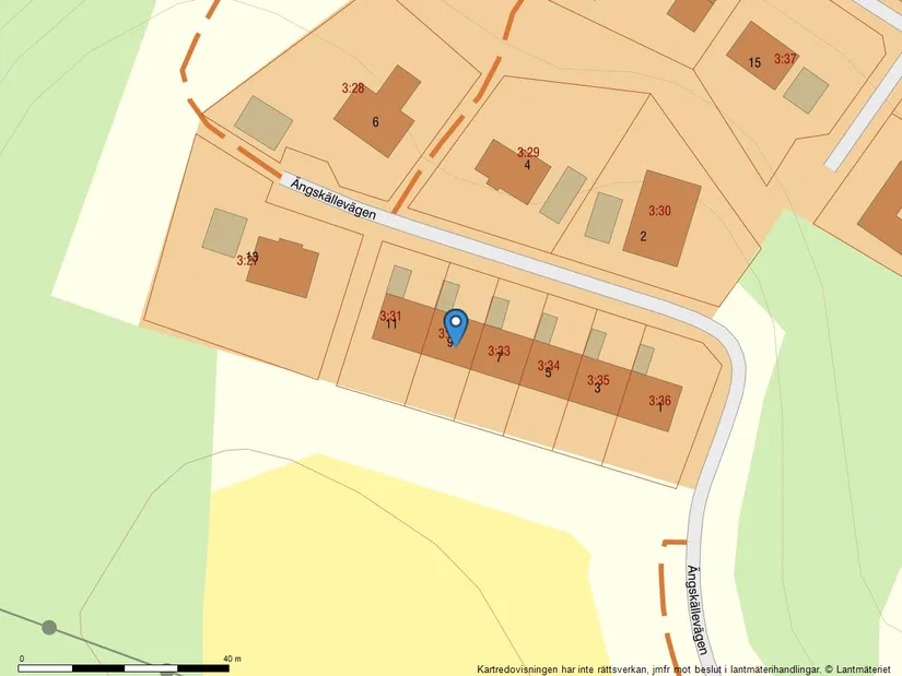 Villa, Radhus, Ängskällevägen 9, Kil