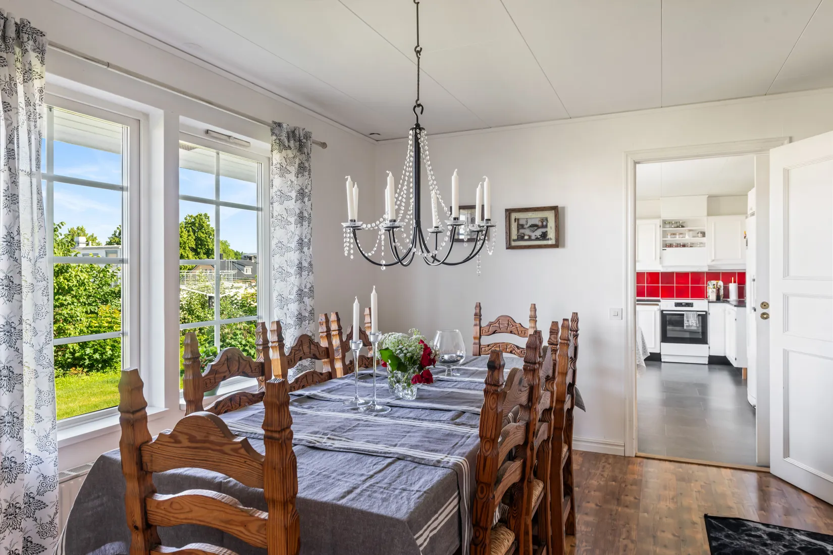 Villa, Kanalvägen 4, Centrala Älmsta, Norrtälje