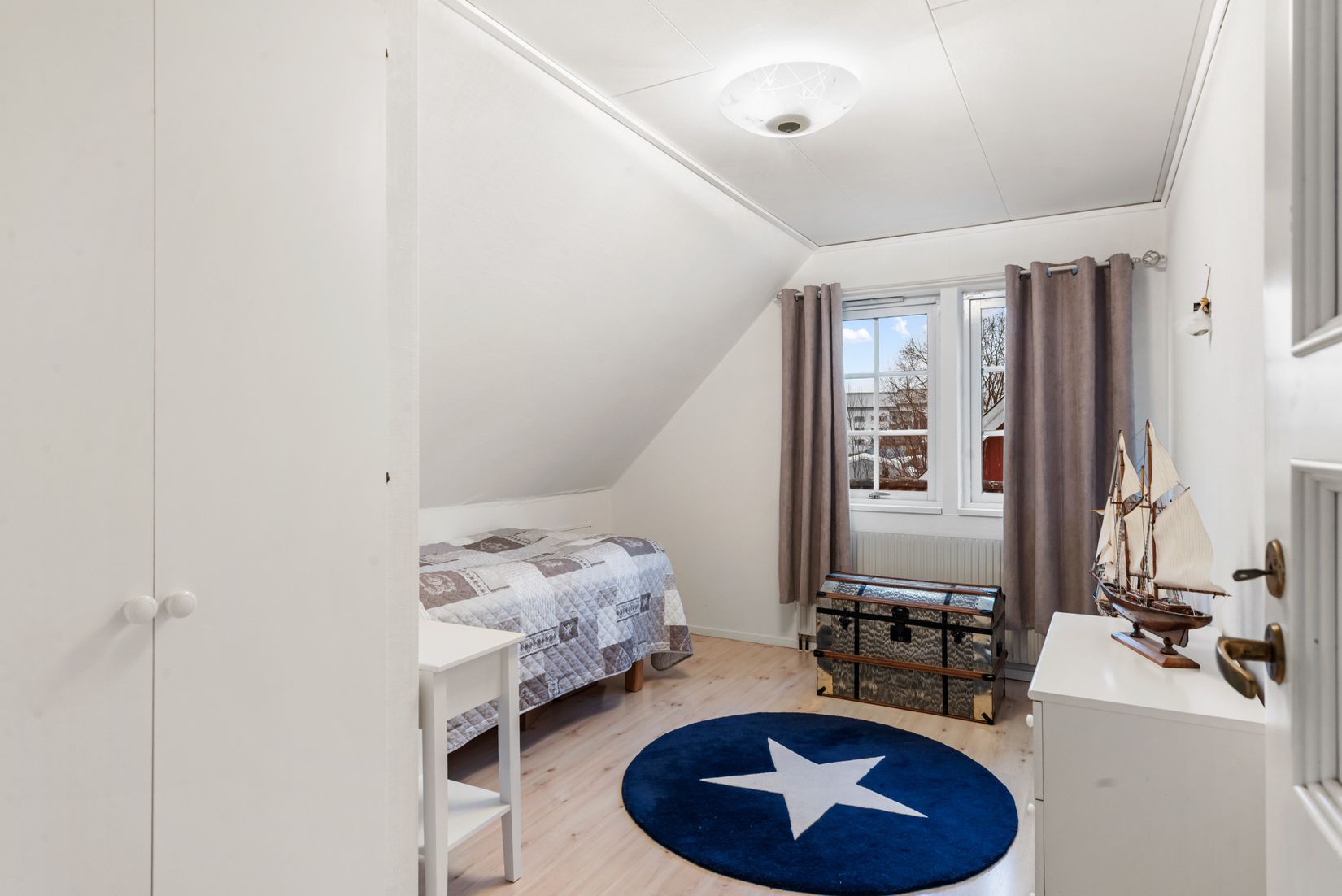 Villa, Kanalvägen 4, Centrala Älmsta, Norrtälje