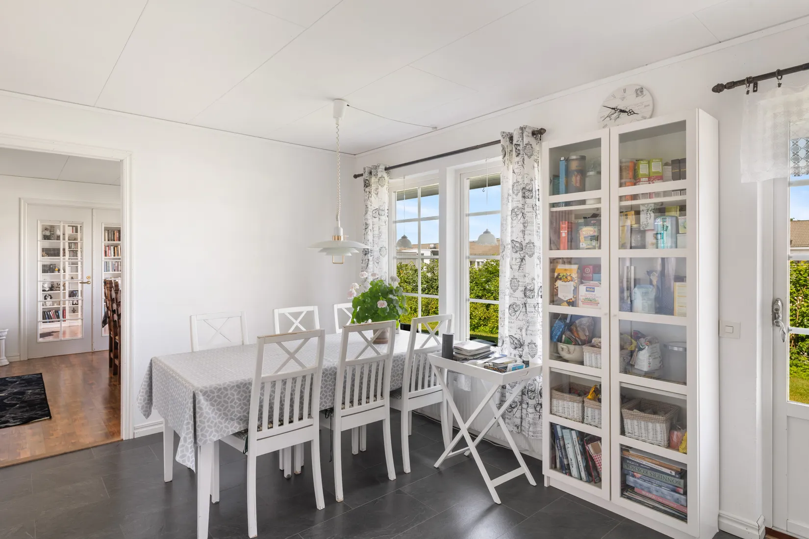 Villa, Kanalvägen 4, Centrala Älmsta, Norrtälje