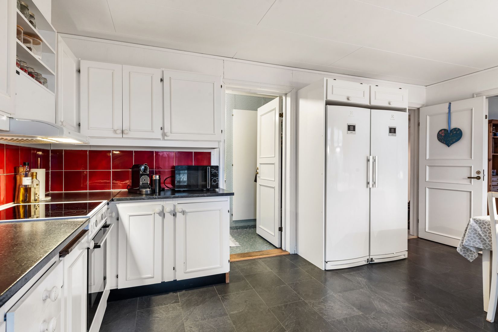 Villa, Kanalvägen 4, Centrala Älmsta, Norrtälje