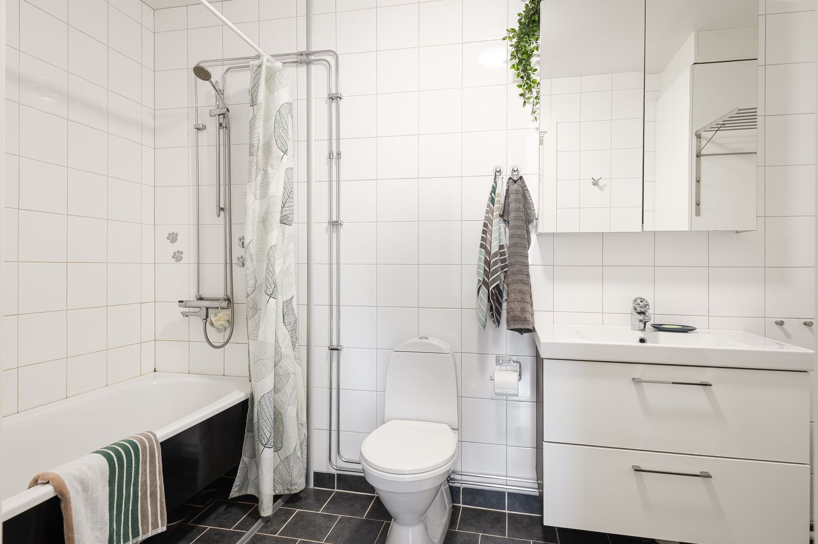 Bostadsrätt, Järnvägsgatan 3D, Centralt, Vadstena