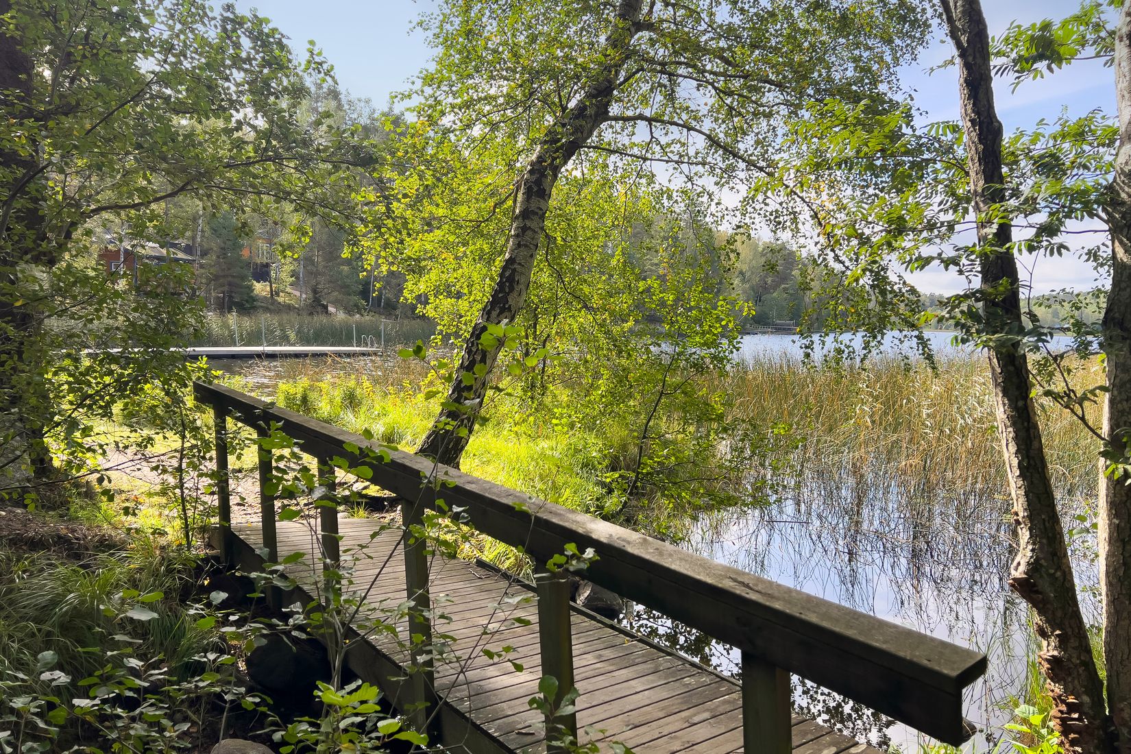 Tomt, Grävlingsstigen 11, Huddinge