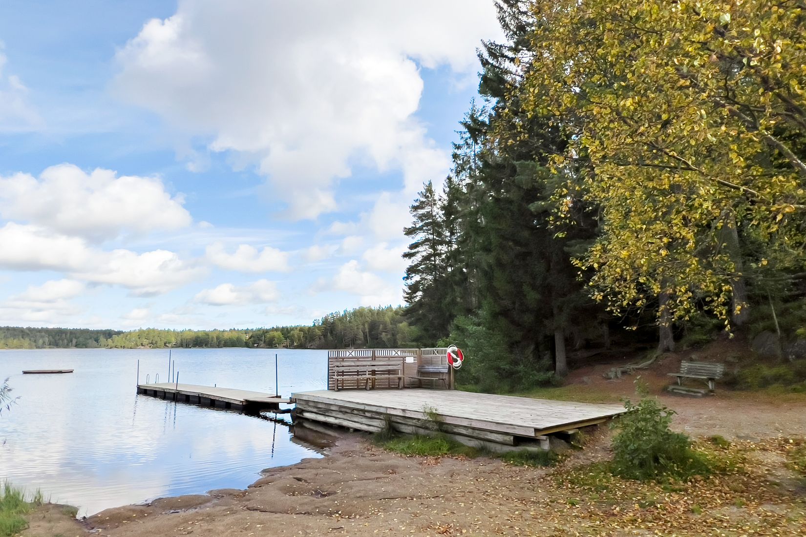 Tomt, Grävlingsstigen 11, Huddinge