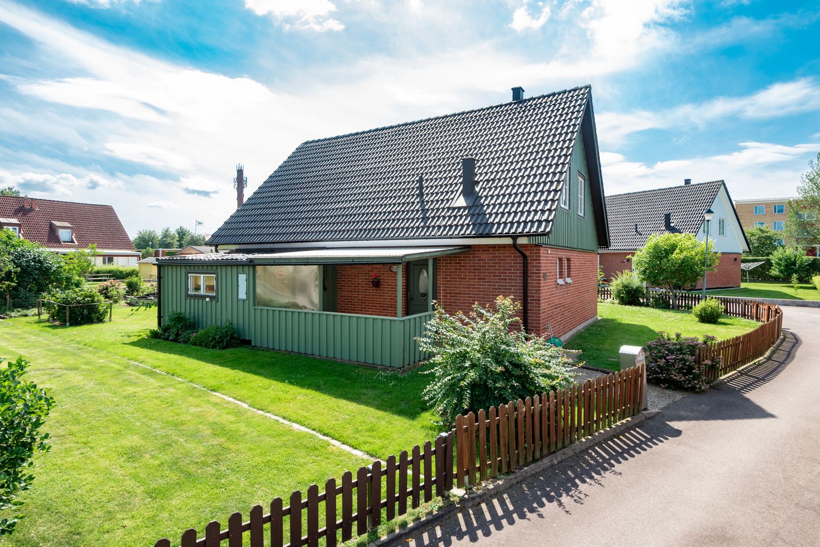 Villa, Brunsbogatan 90, Skara