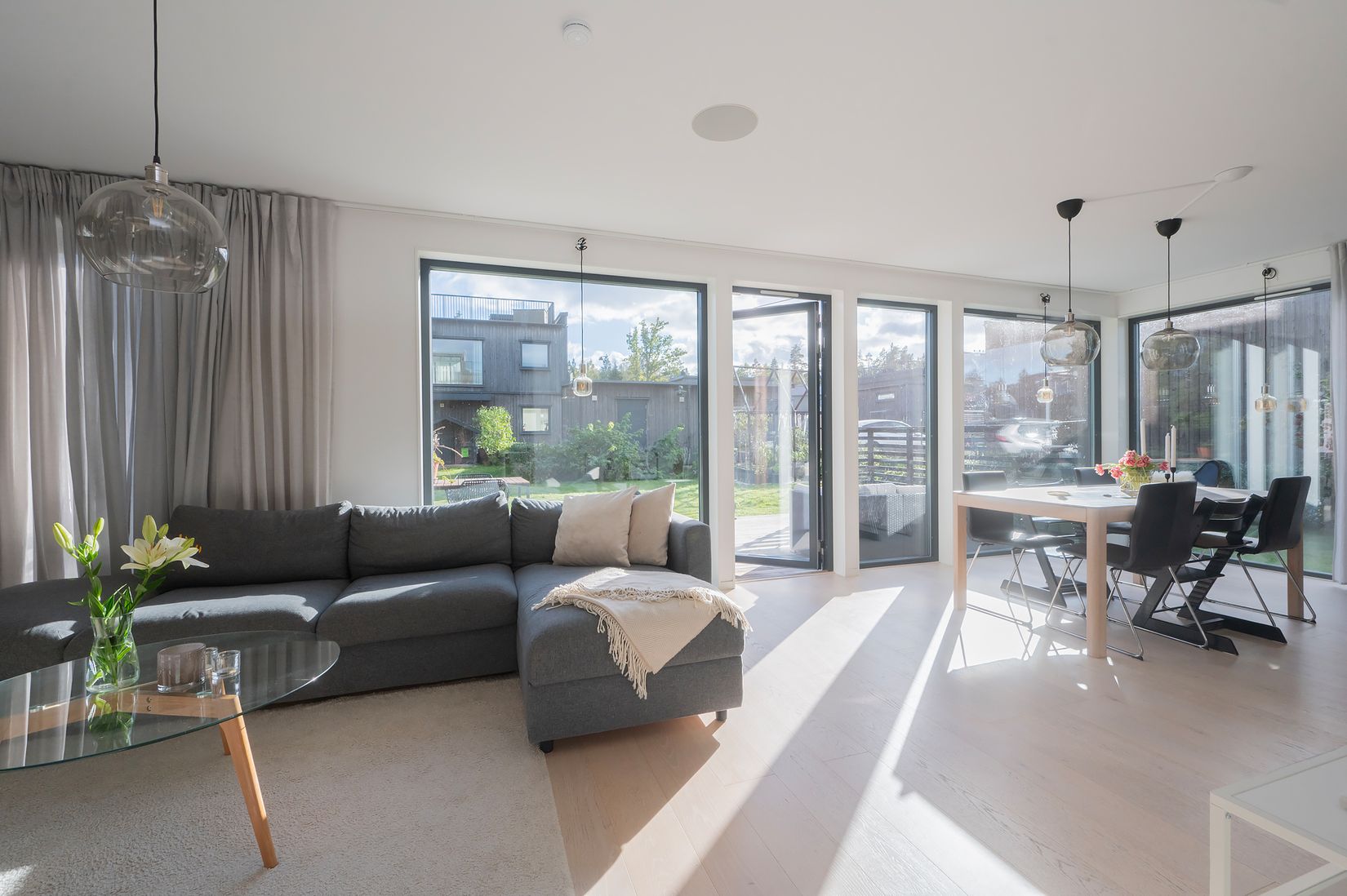 Radhus, Skogskärrsvägen 5H, Högmora, Huddinge