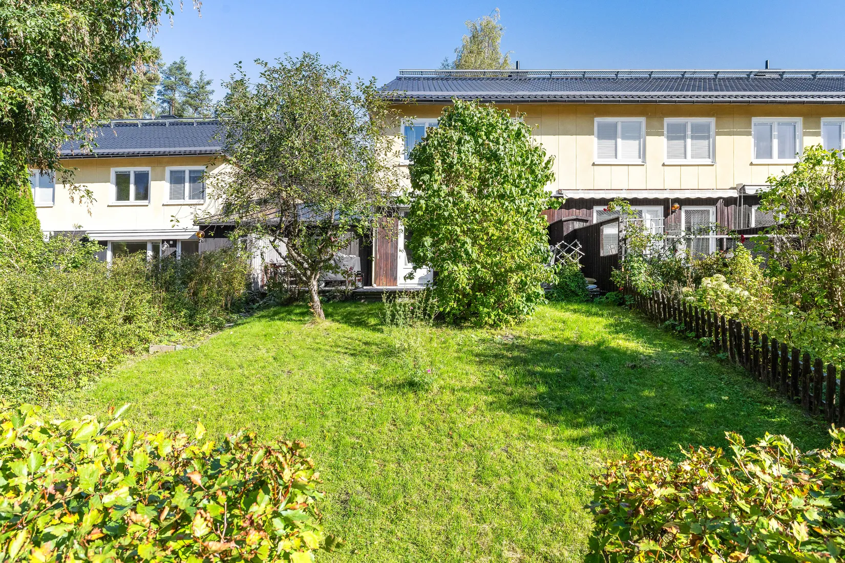 Bostadsrätt, Radhus, Sörgårdsvägen 123, Åkersberga Centralt, Österåker