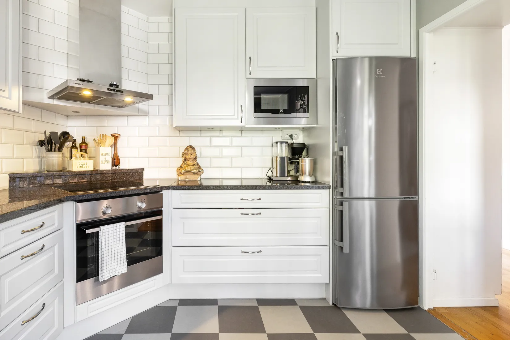 Bostadsrätt, Radhus, Sörgårdsvägen 123, Åkersberga Centralt, Österåker