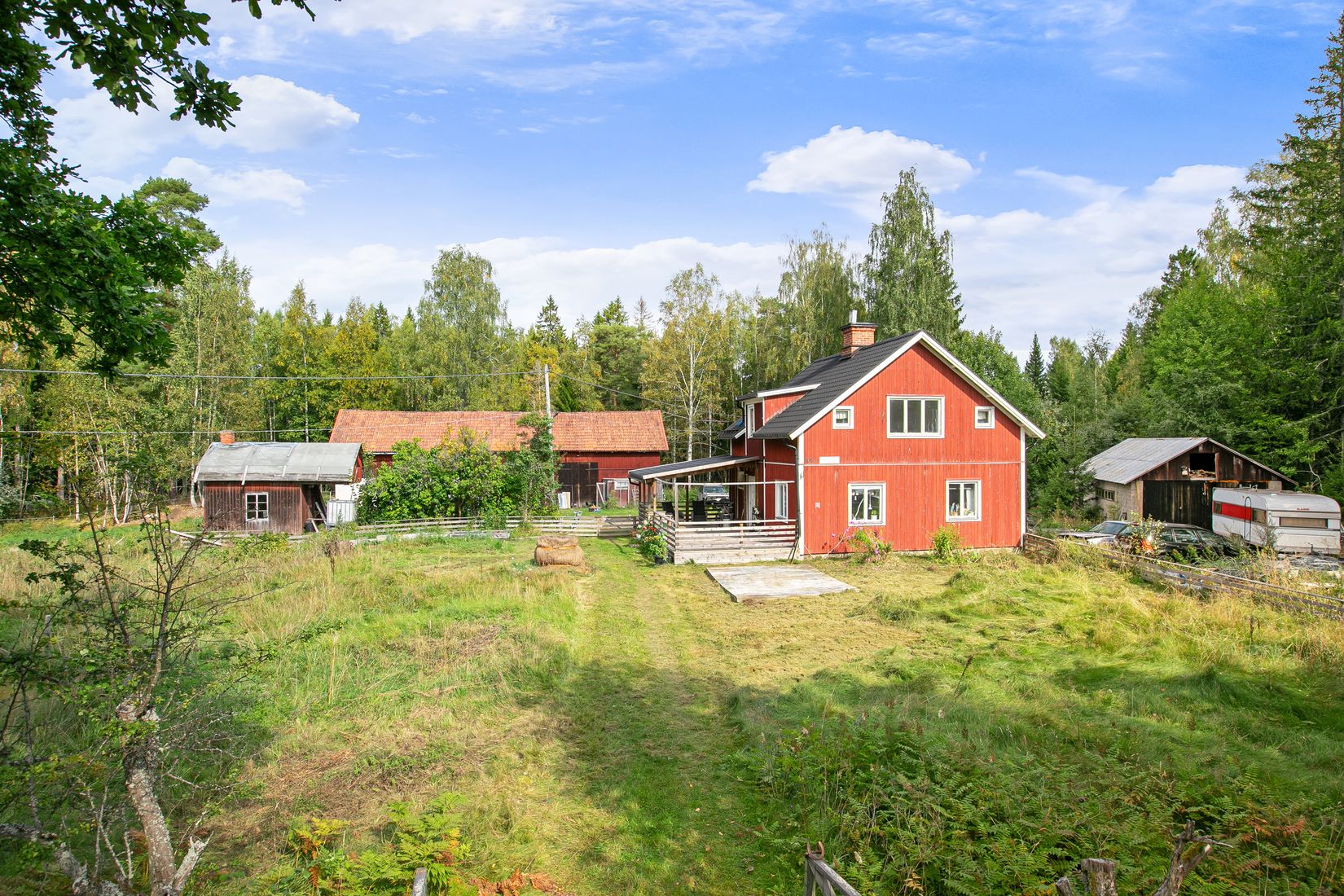 Gård/Skog, Gavelstigen 100, Sandviken