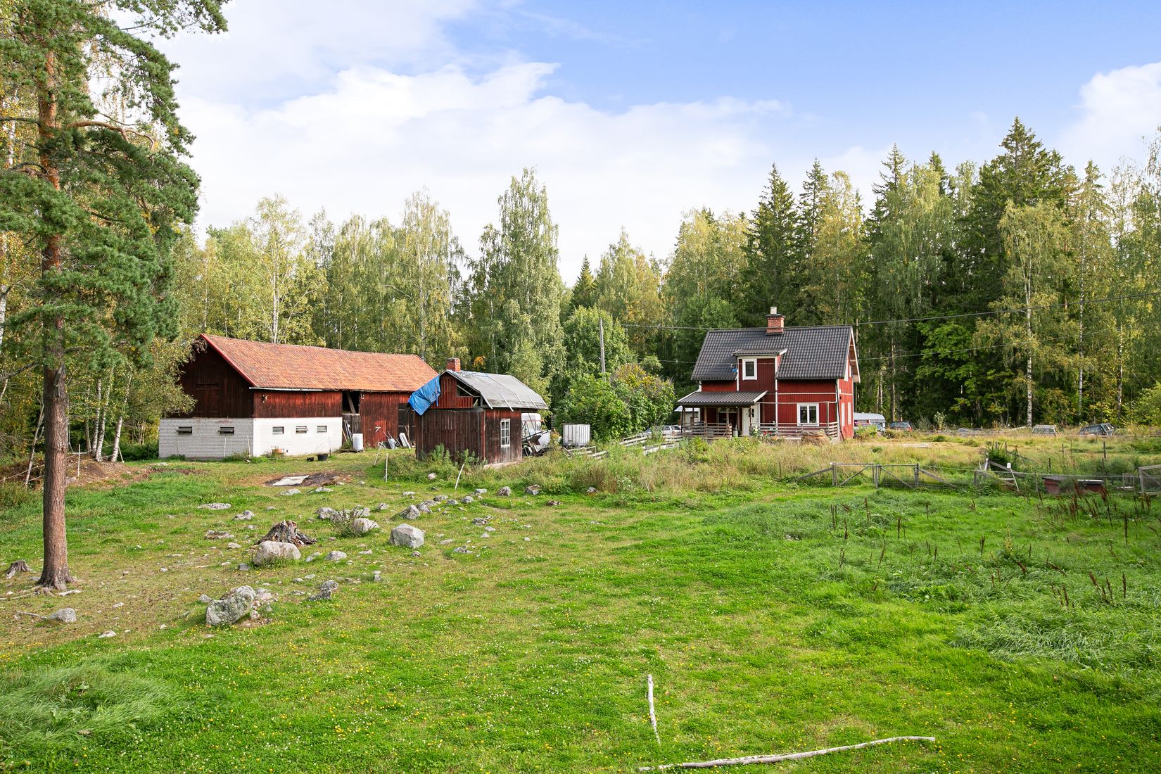 Gård/Skog, Gavelstigen 100, Sandviken
