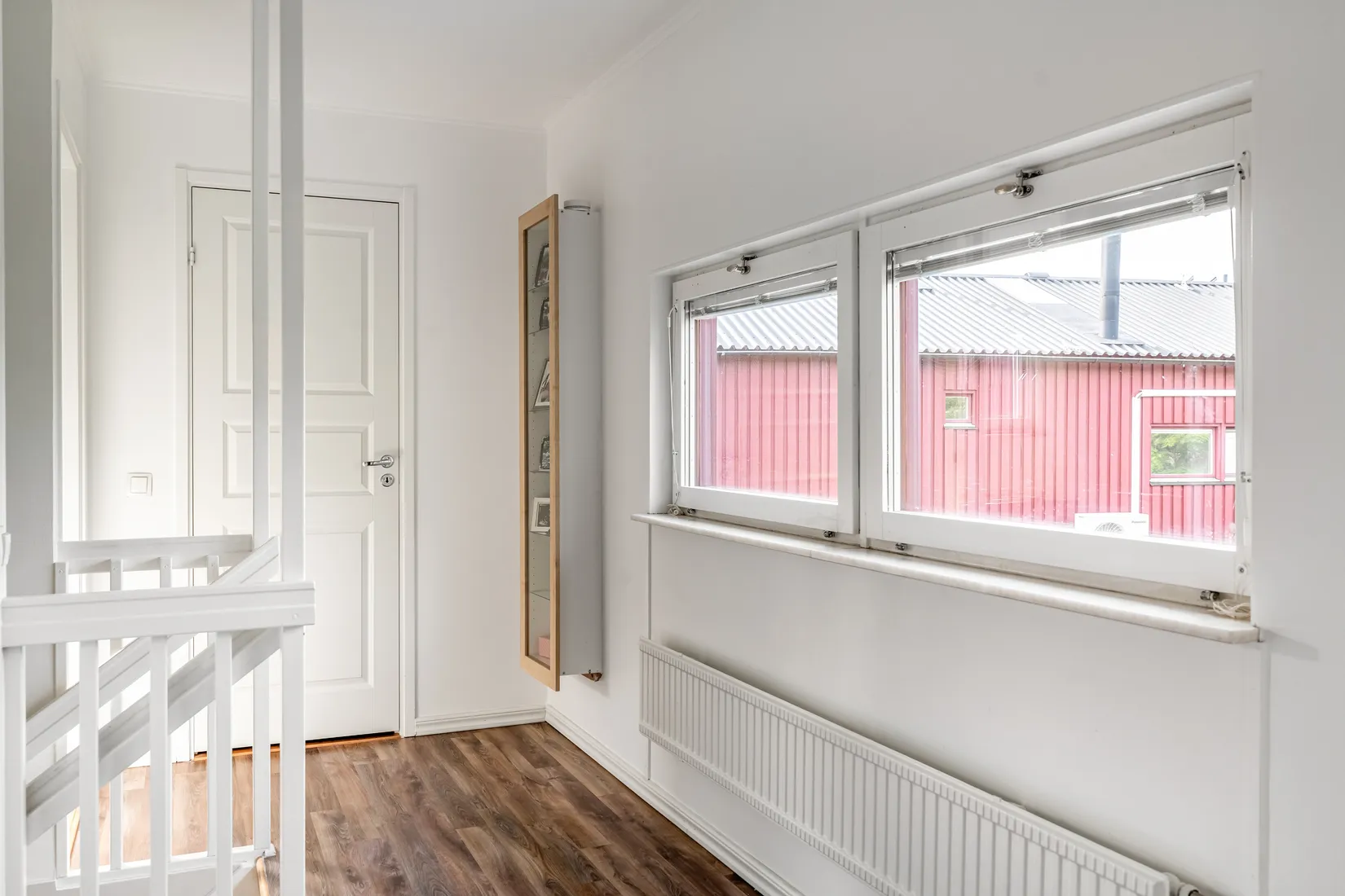 Radhus, Myrstuguvägen 95, Myrstuguberget, Huddinge
