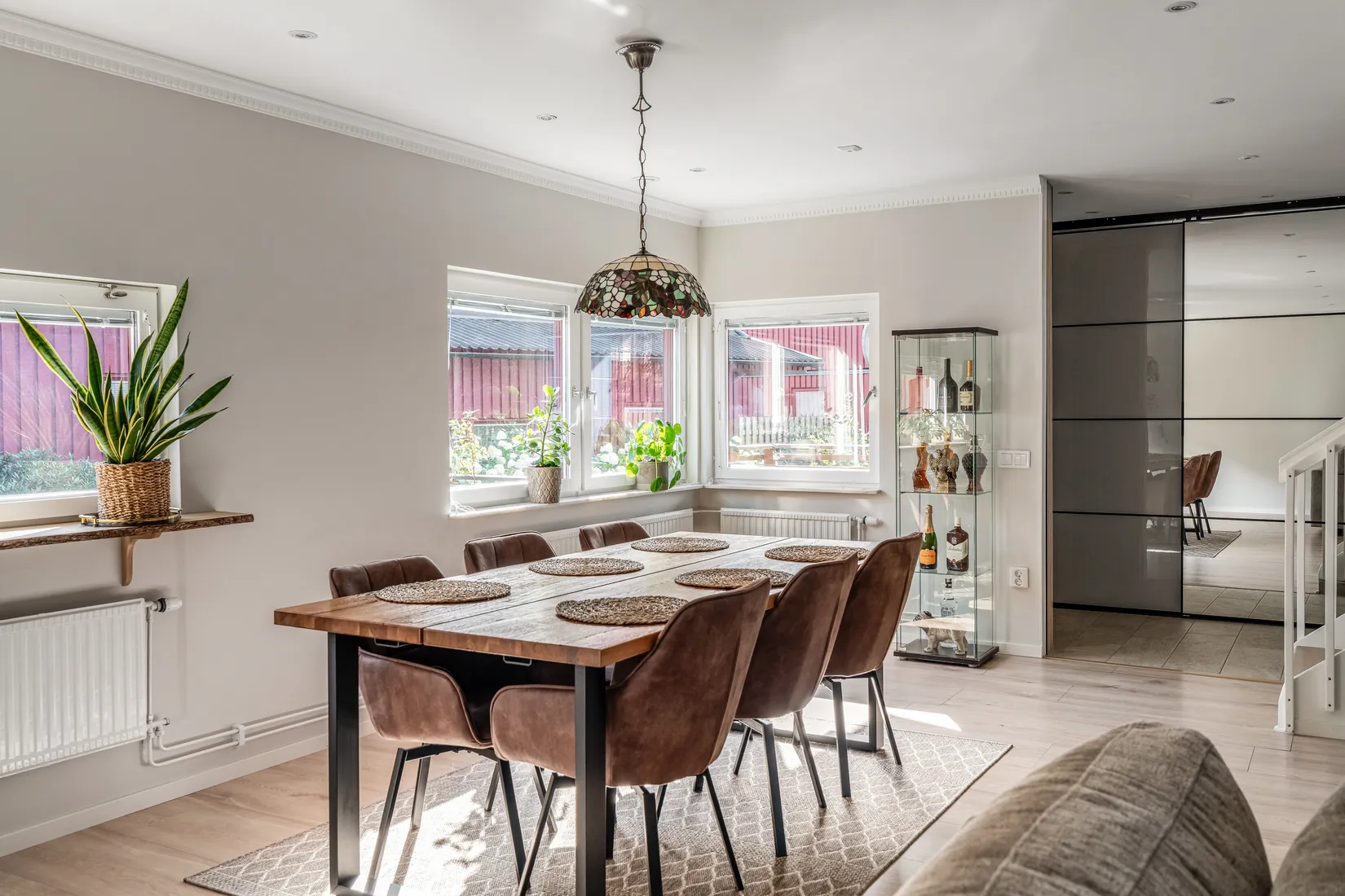 Radhus, Myrstuguvägen 95, Myrstuguberget, Huddinge