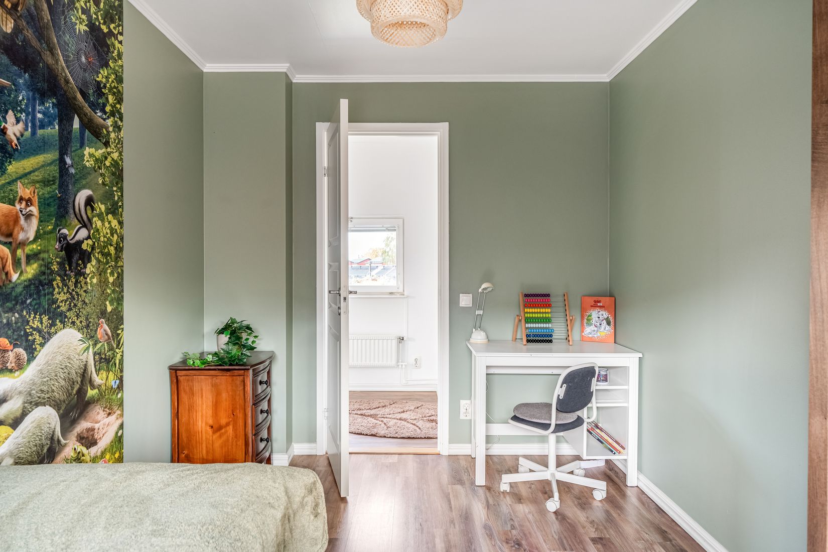 Bostadsrätt, Radhus, Myrstuguvägen 95, Myrstuguberget, Huddinge