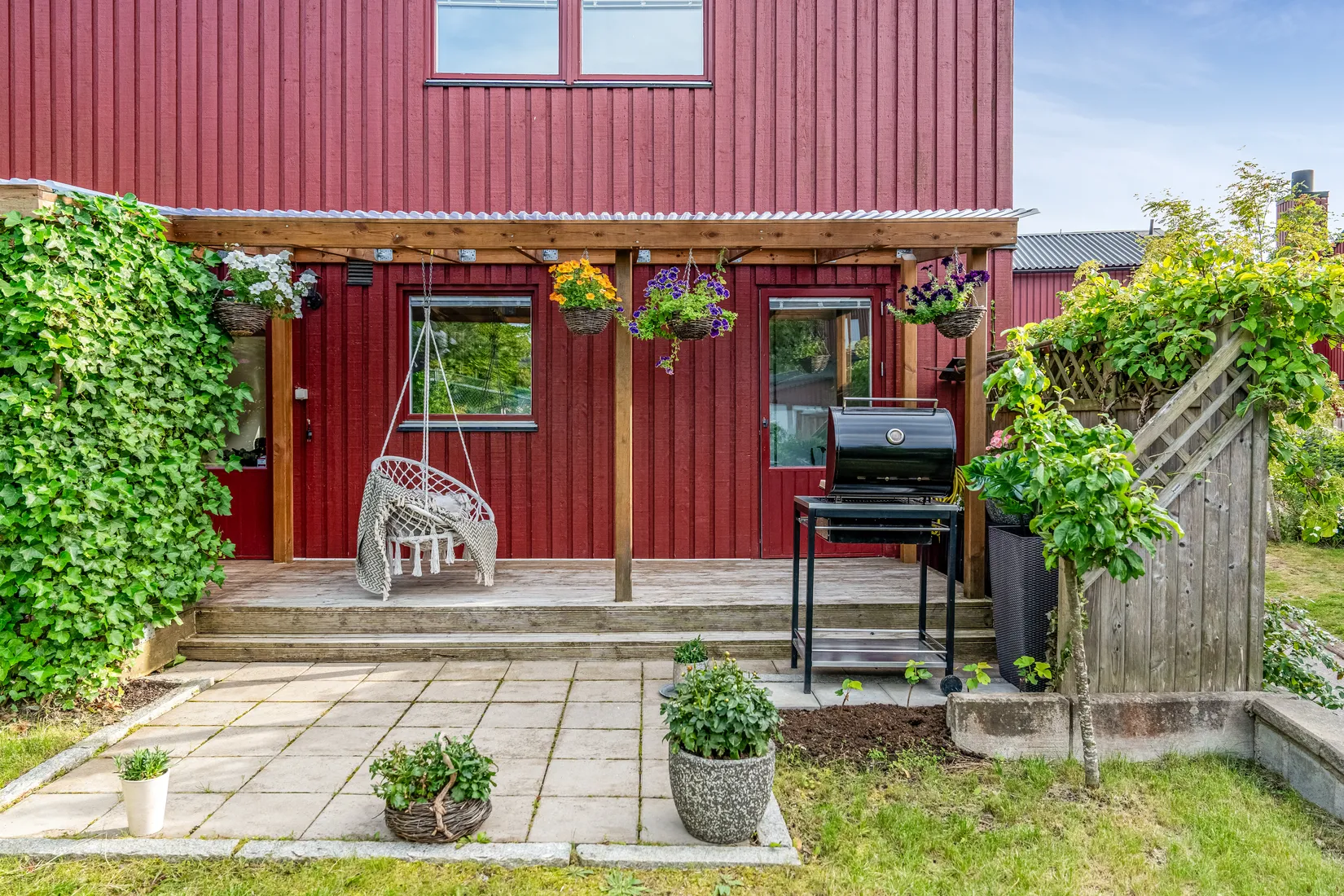 Radhus, Myrstuguvägen 95, Myrstuguberget, Huddinge