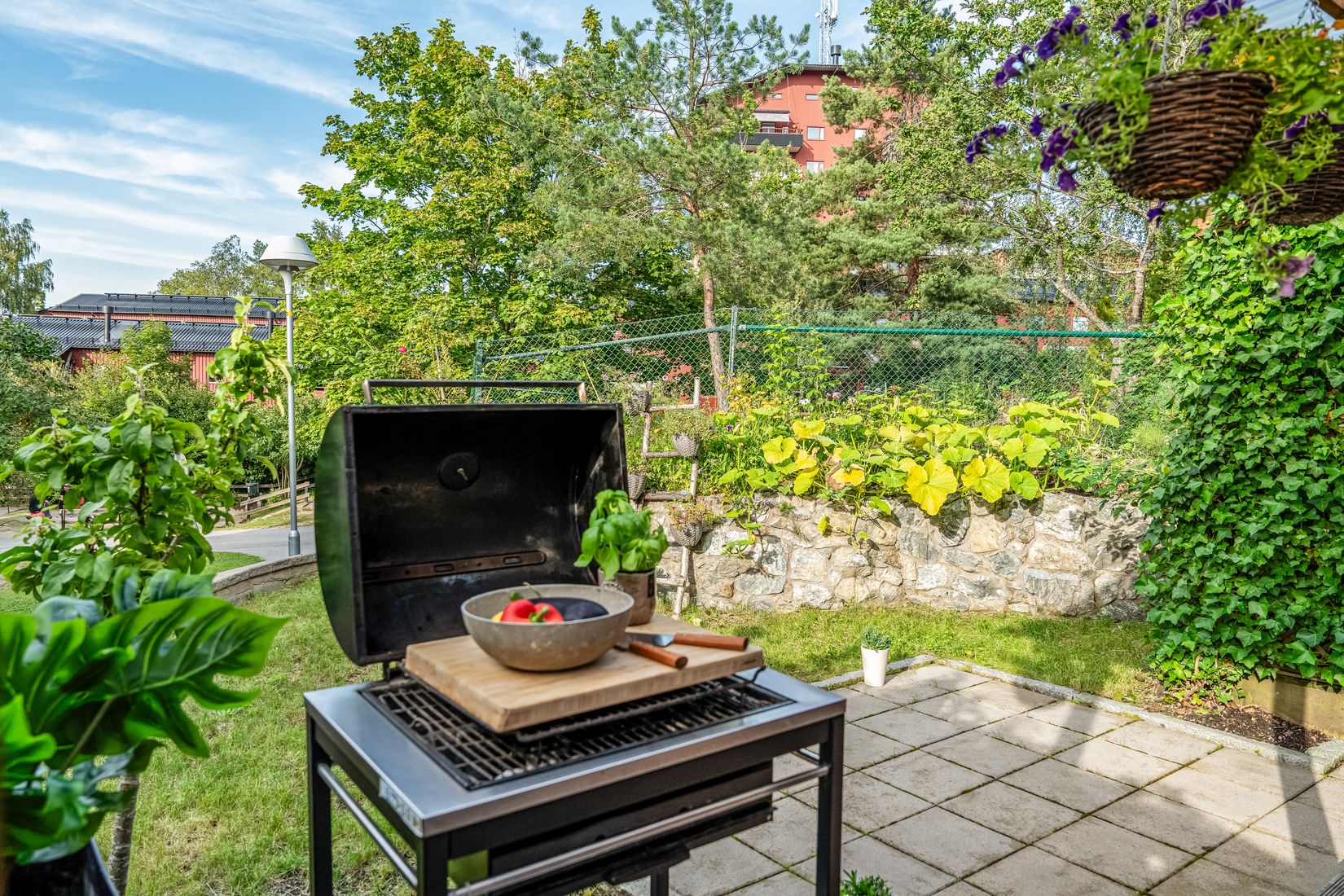 Bostadsrätt, Radhus, Myrstuguvägen 95, Myrstuguberget, Huddinge