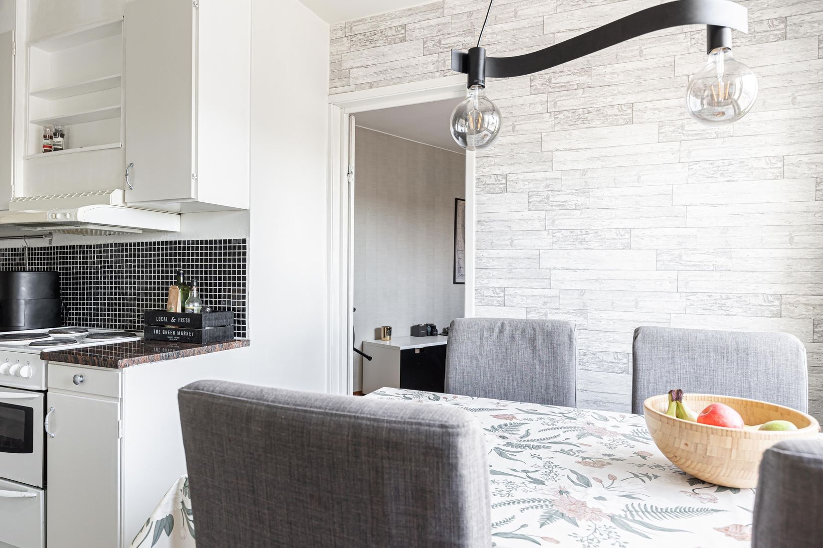 Bostadsrätt, Hummelbäcksgatan 3c, Centralt, Köping