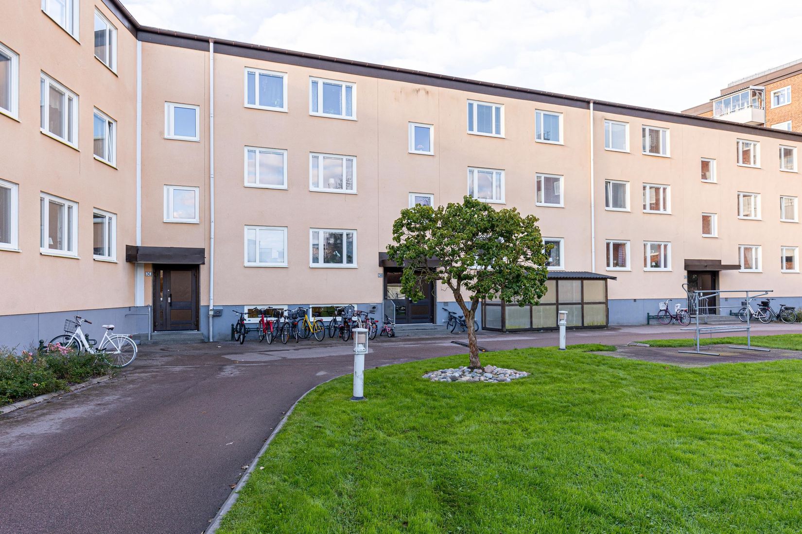 Bostadsrätt, Hummelbäcksgatan 3c, Centralt, Köping