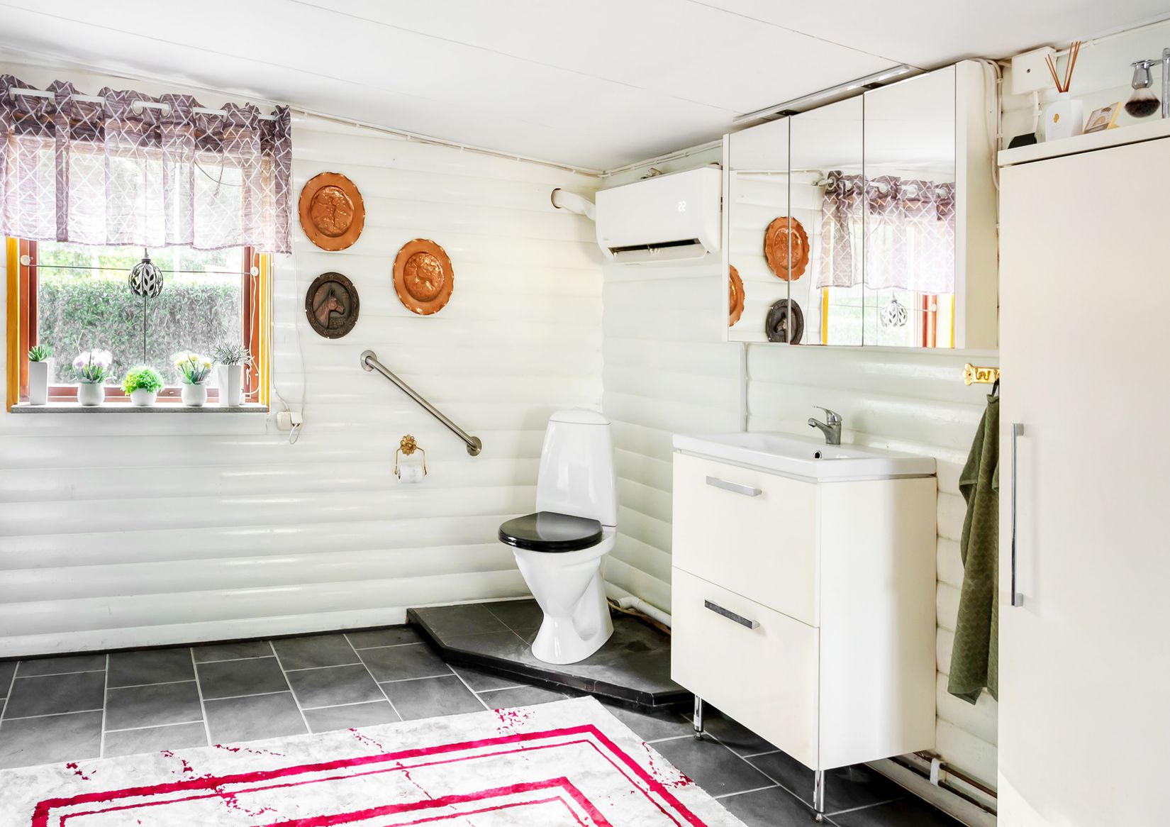 Villa, Otte Marsvins väg 121, Ensligheten, Ystad