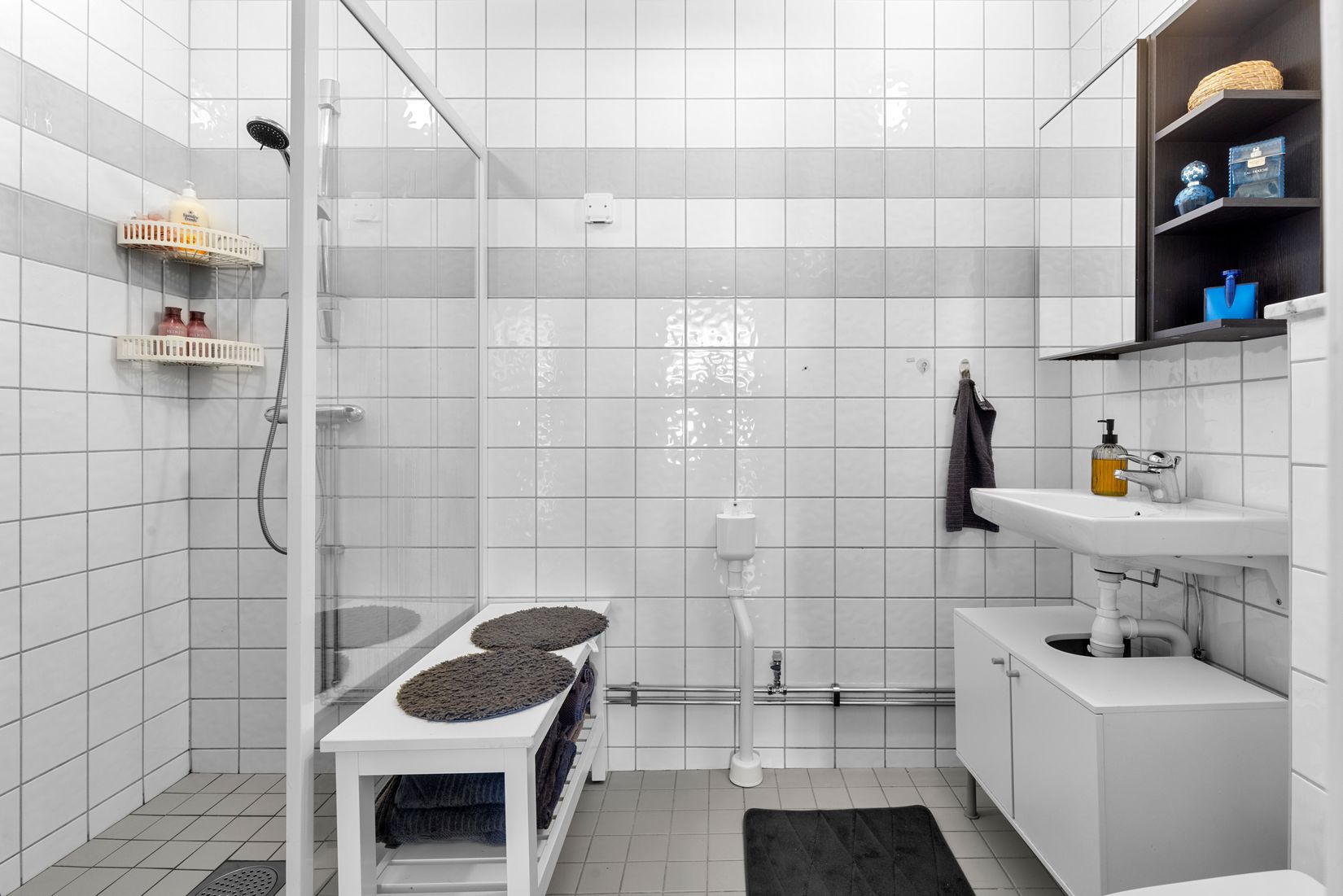 Bostadsrätt, Falkholmsgränd 27, Skärholmen, Stockholm