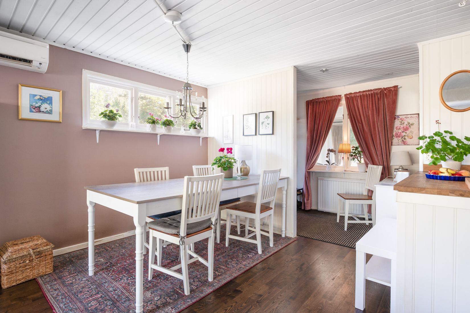 Villa, Vedahöjden 49, Tungelsta, Haninge