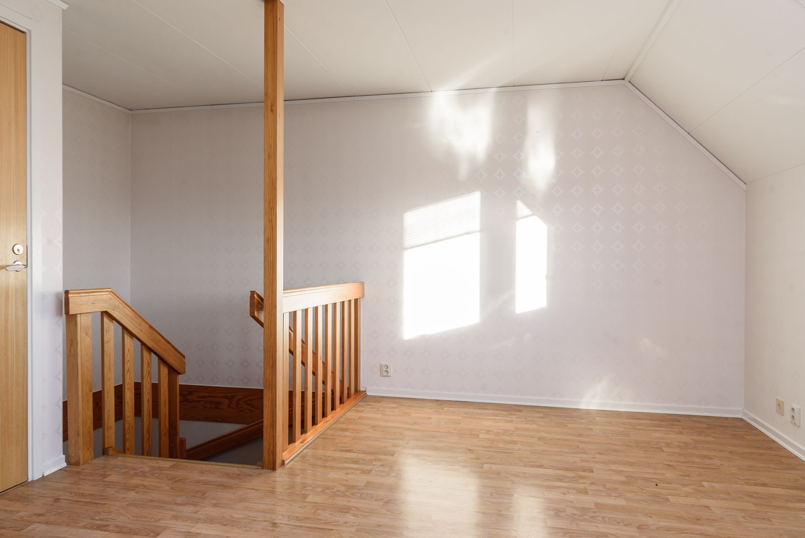 Villa, Radhus, Klövervägen 26, Norremark, Alvesta