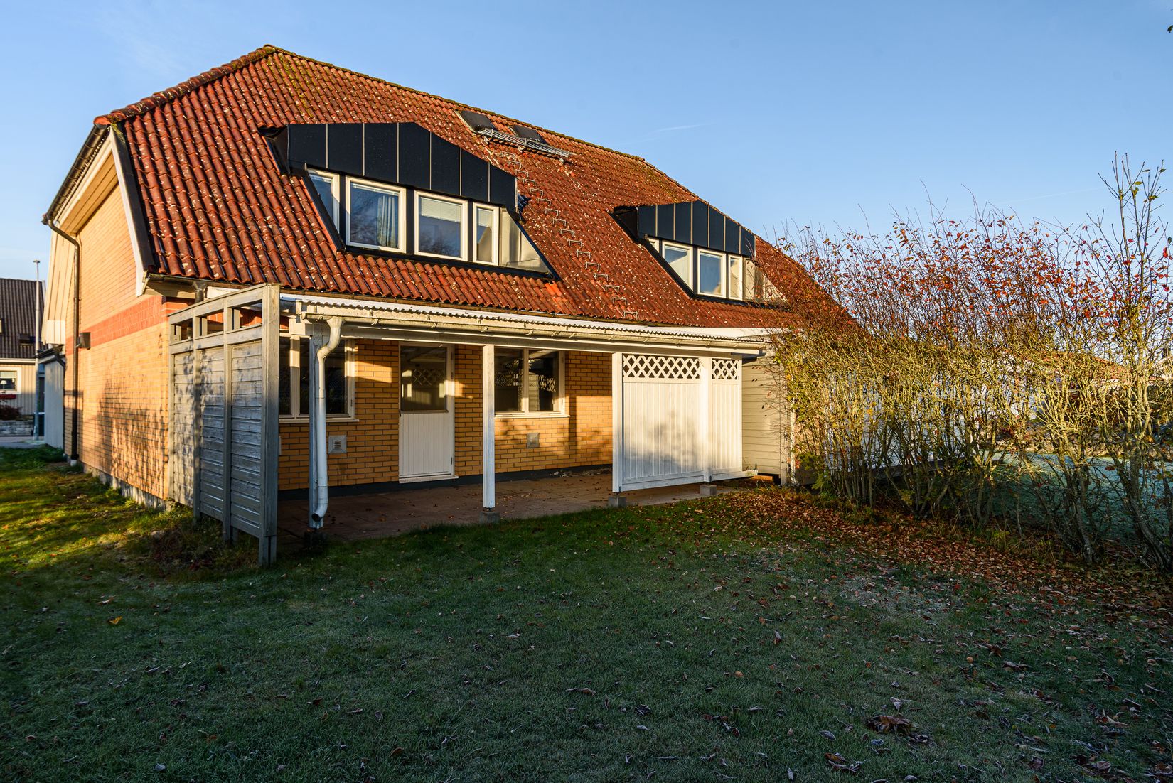 Villa, Radhus, Klövervägen 26, Norremark, Alvesta