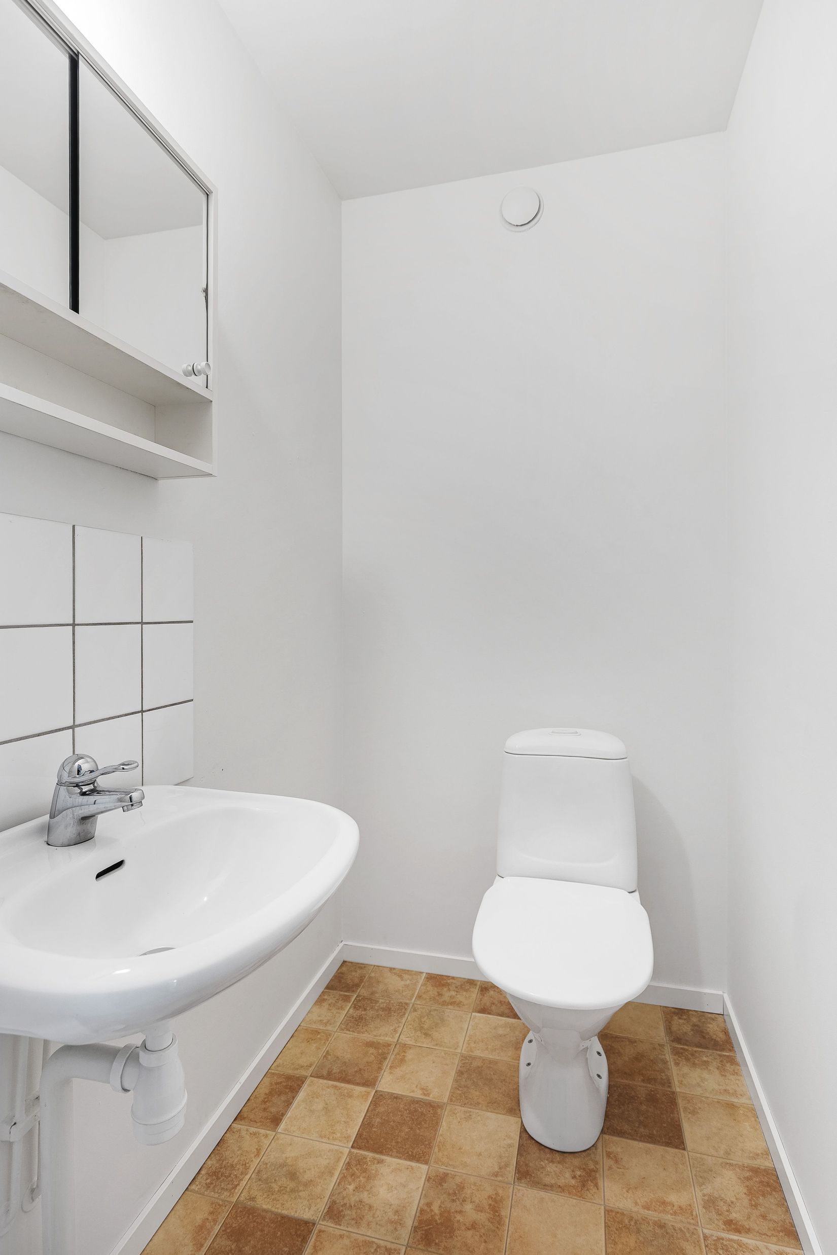 Radhus, Trumpetvägen 166, Slagsta, Eskilstuna