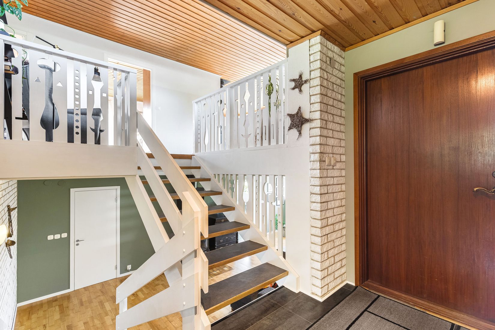 Villa, Långbergsgatan 25, Skiftinge, Eskilstuna