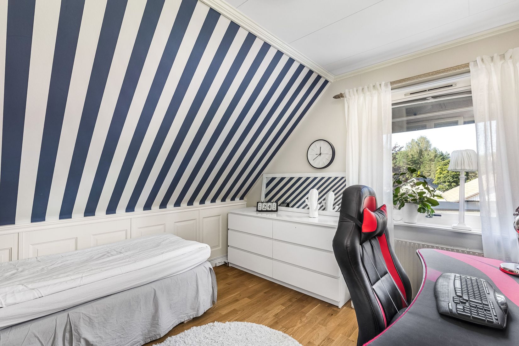 Villa, Lövhultsvägen 10, Eskilstuna