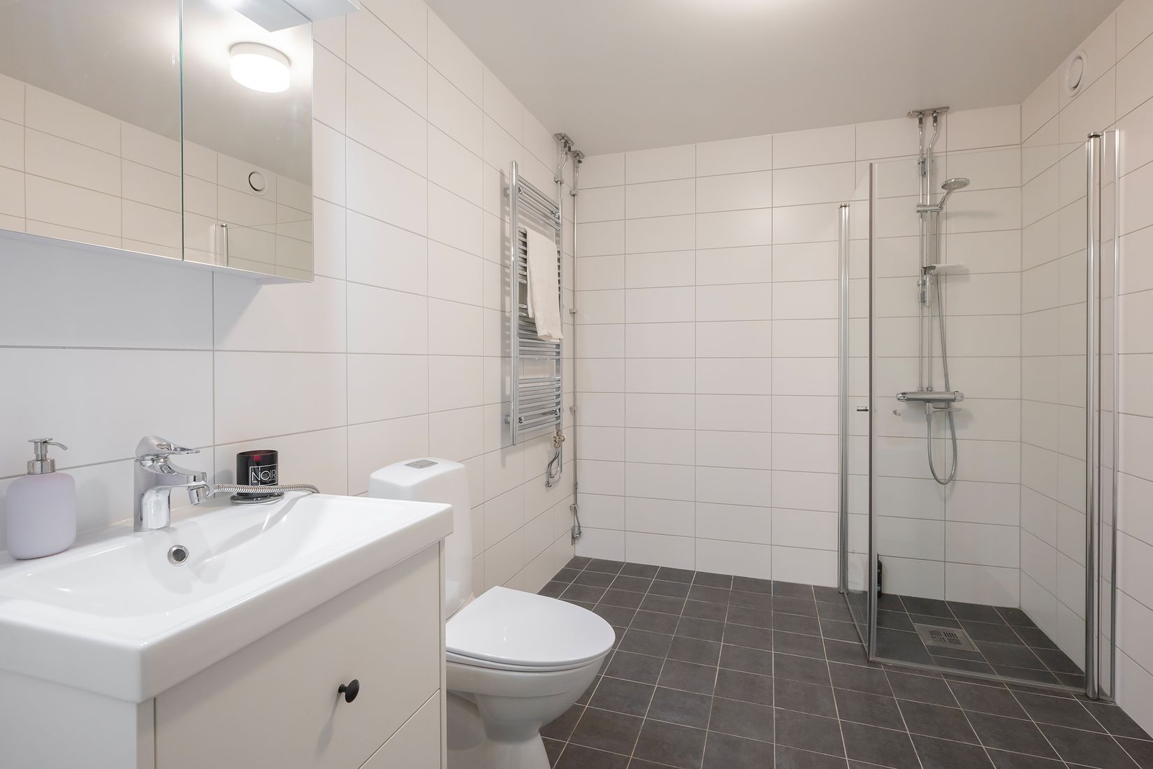 Bostadsrätt, Nibblevägen 6, Tullinge Torg, Botkyrka