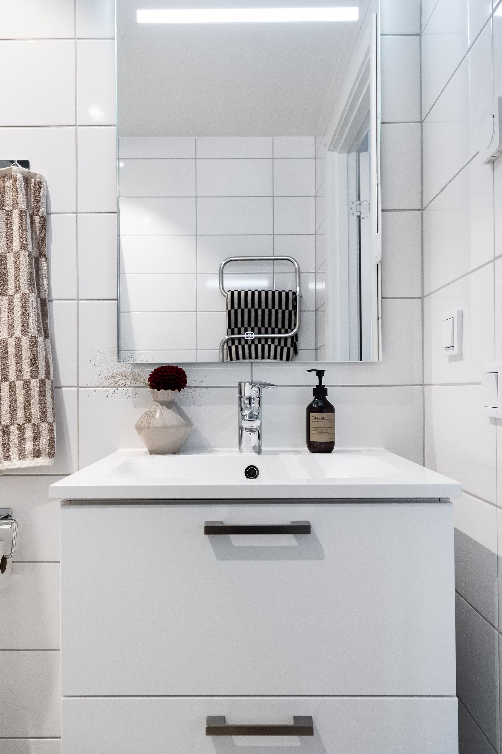 Bostadsrätt, Radhus, Hasselbacksvägen 3F, Lanna, Lekeberg