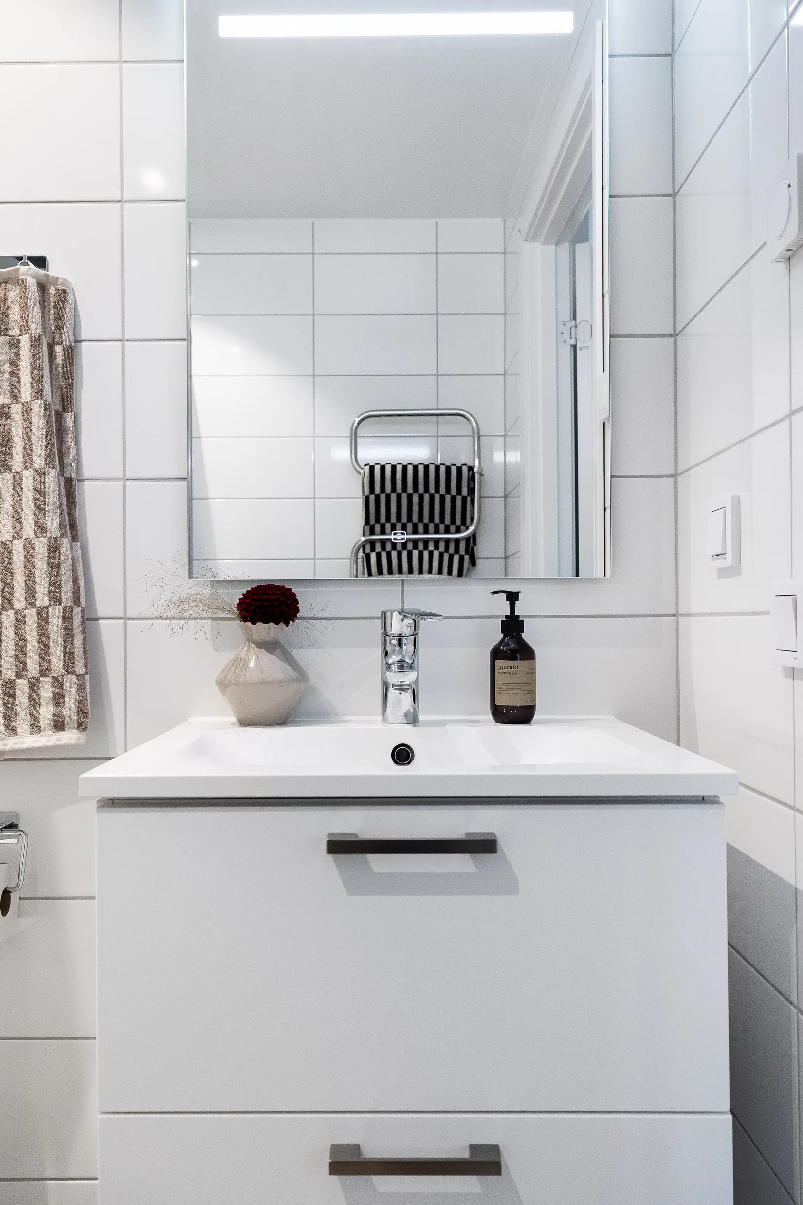 Bostadsrätt, Radhus, Hasselbacksvägen 3F, Lanna, Lekeberg