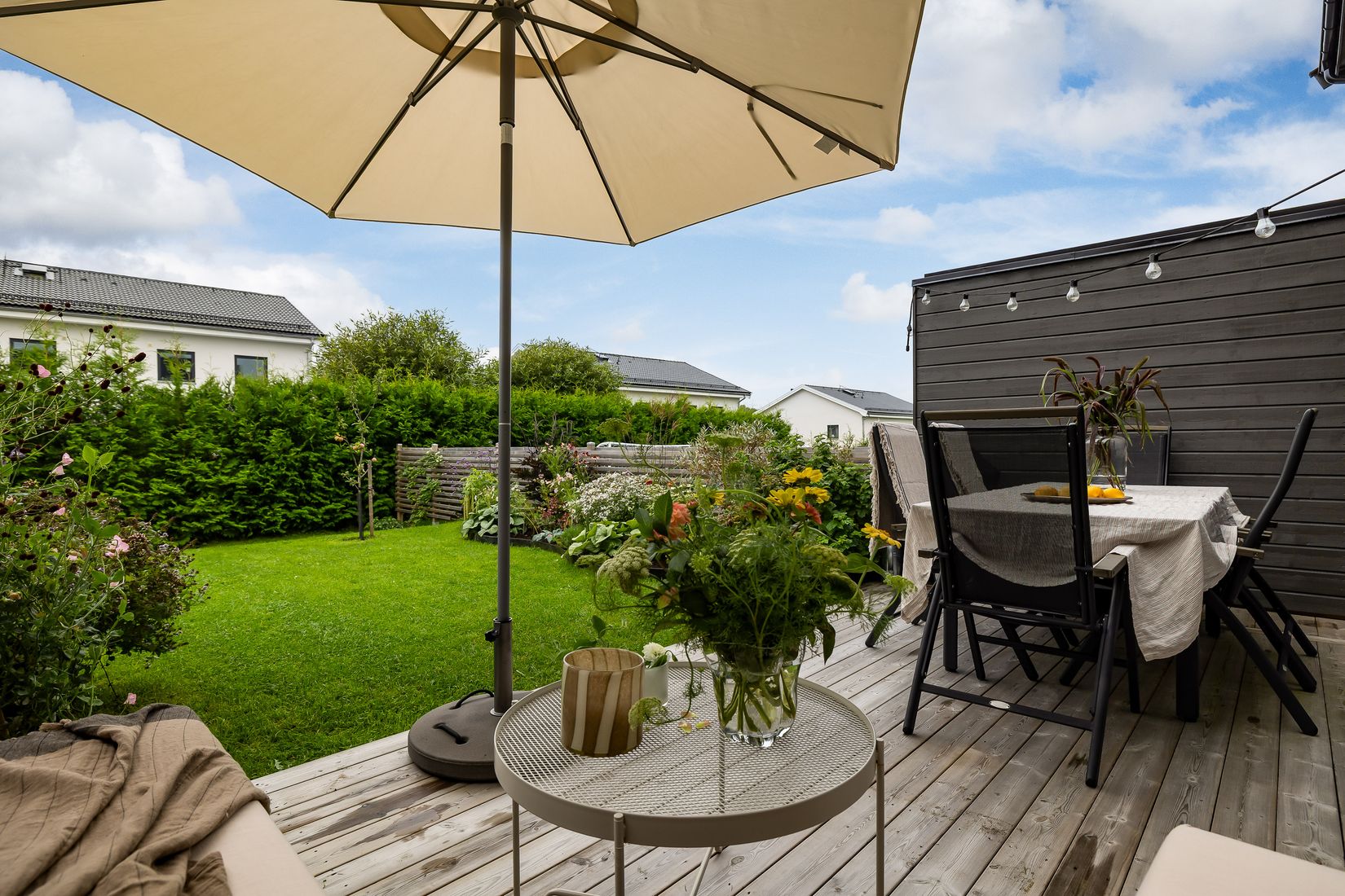 Bostadsrätt, Radhus, Hasselbacksvägen 3F, Lanna, Lekeberg