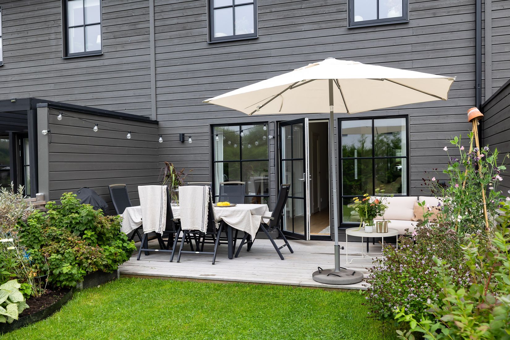 Bostadsrätt, Radhus, Hasselbacksvägen 3F, Lanna, Lekeberg