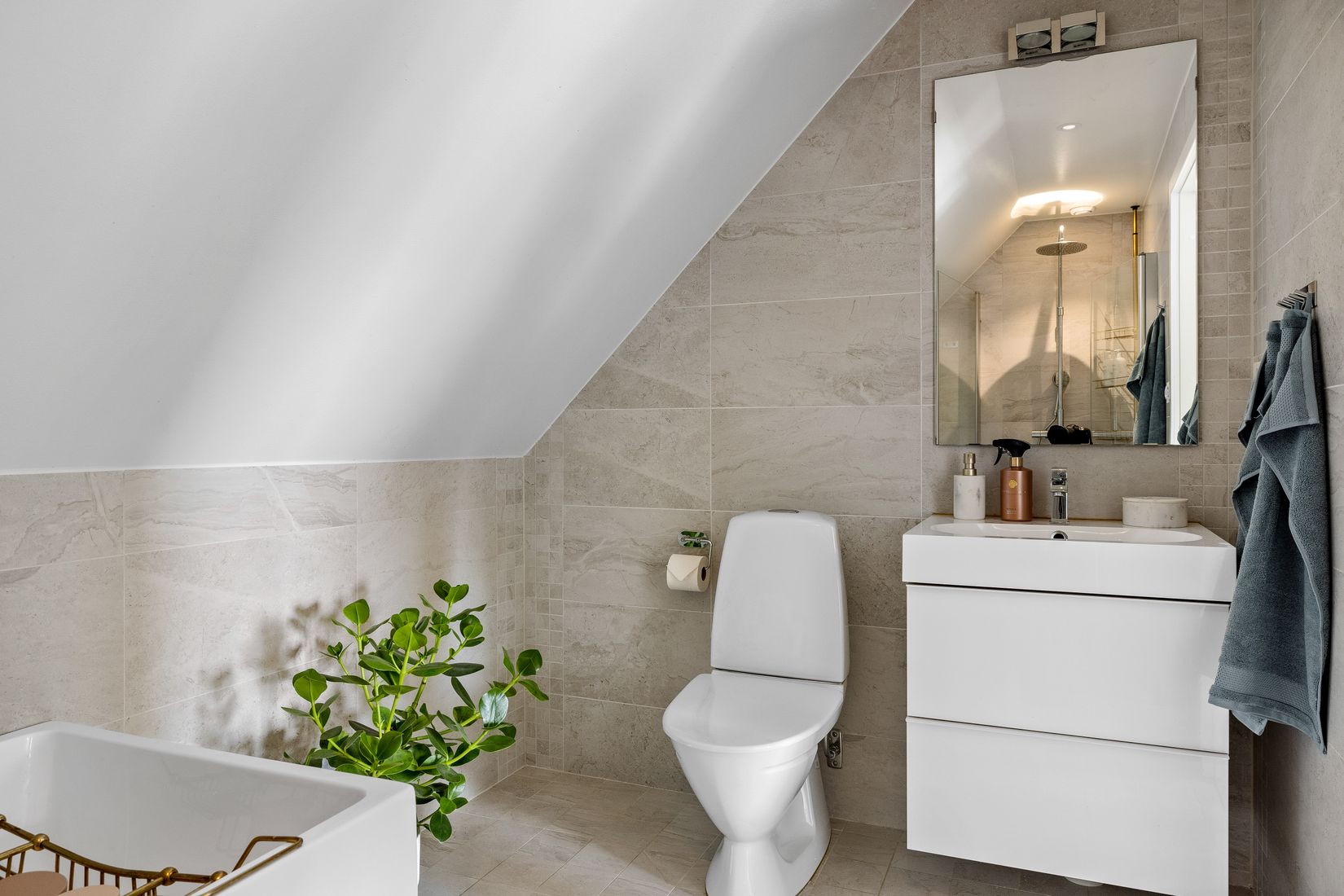 Villa, Vallmovägen 5, Bålsta Viby Äng, Håbo