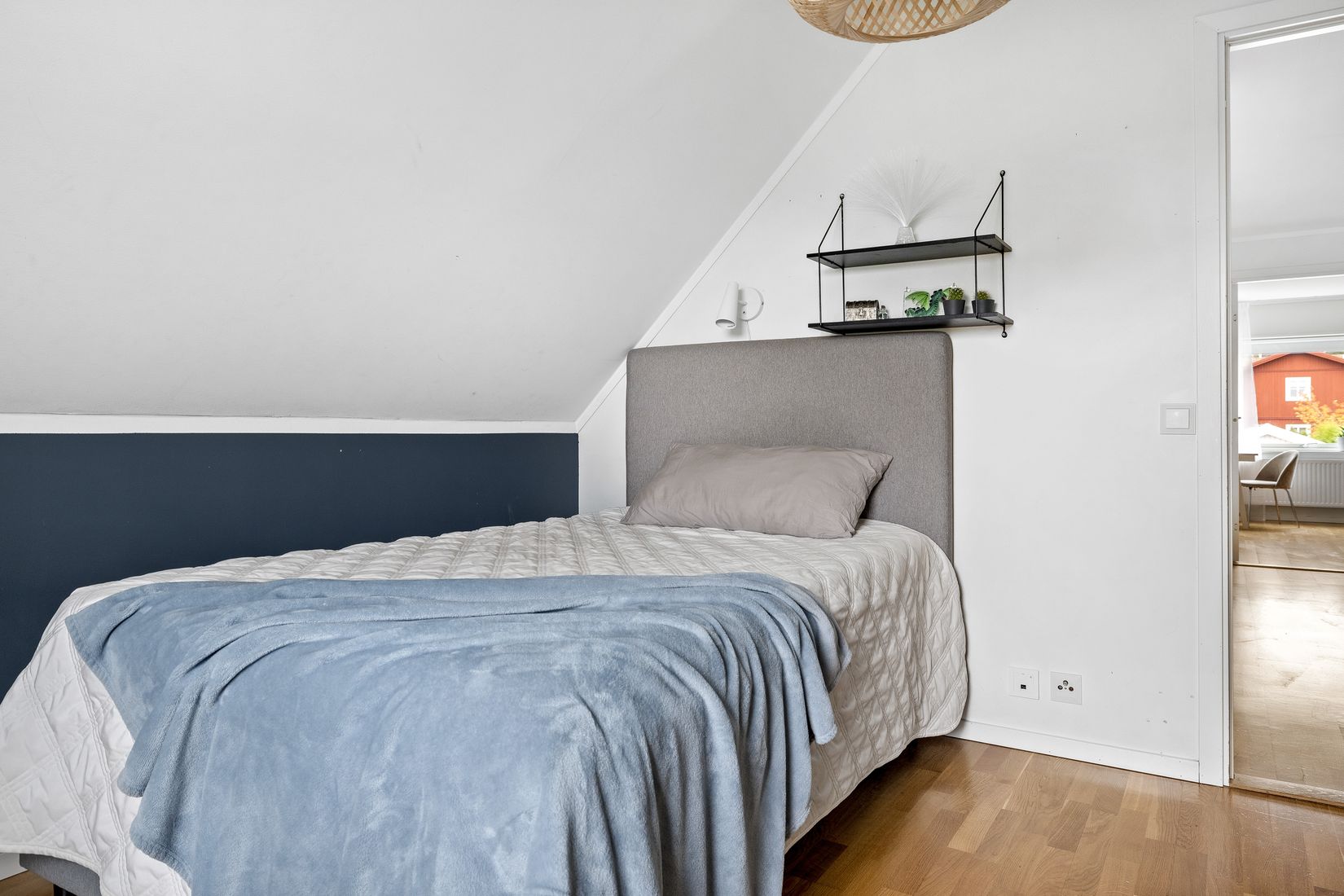 Villa, Vallmovägen 5, Bålsta Viby Äng, Håbo