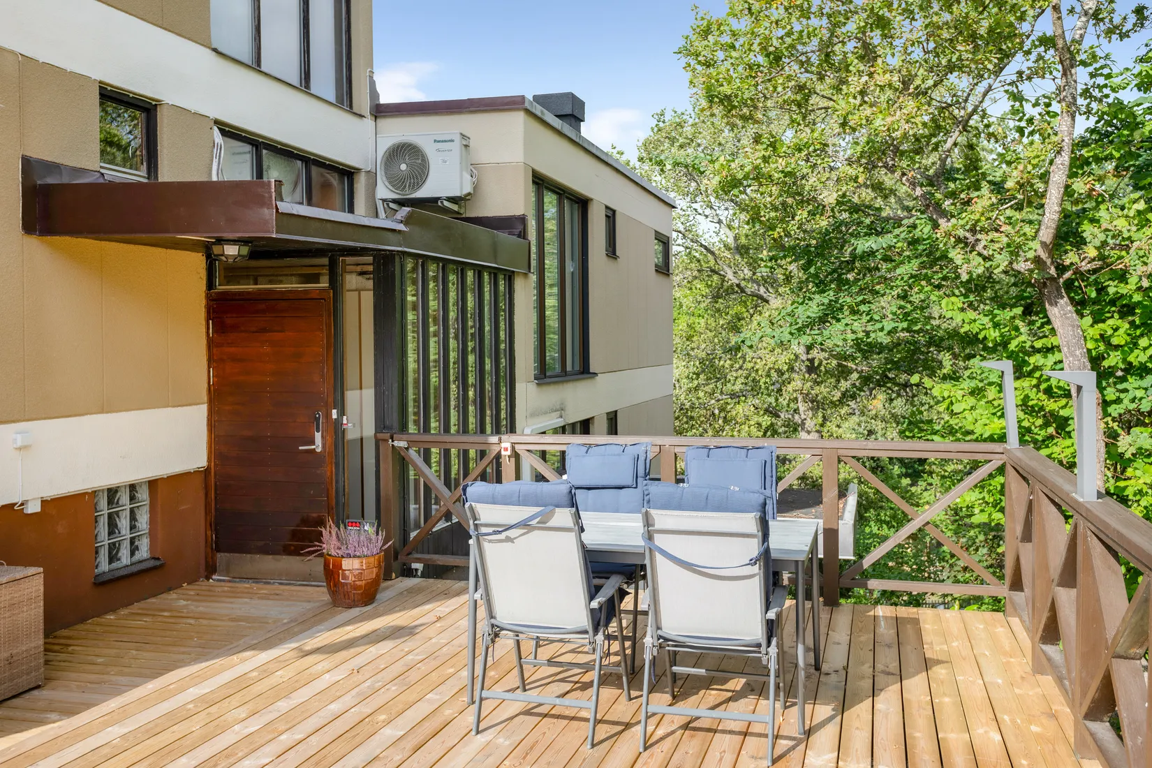 Villa, Berghamnsbrinken 6, Hässelby Södra Villastad, Stockholm