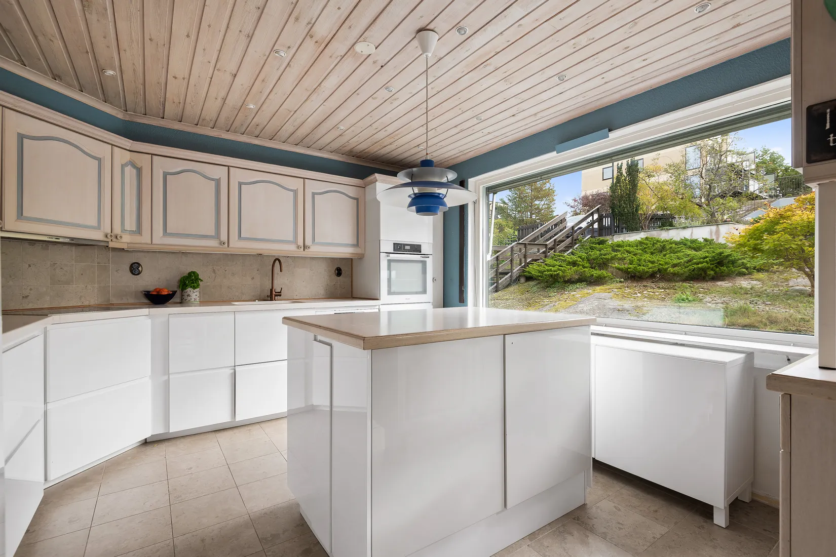 Villa, Berghamnsbrinken 6, Hässelby Södra Villastad, Stockholm