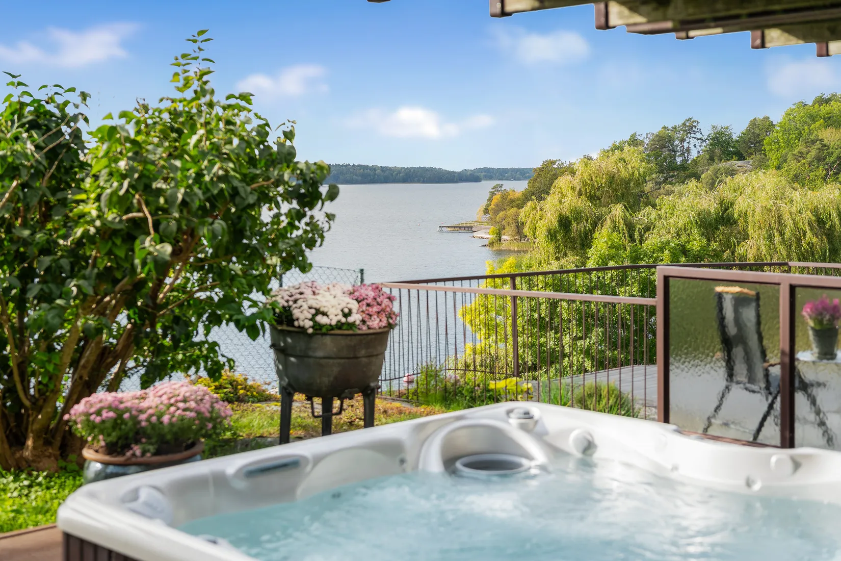 Villa, Berghamnsbrinken 6, Hässelby Södra Villastad, Stockholm